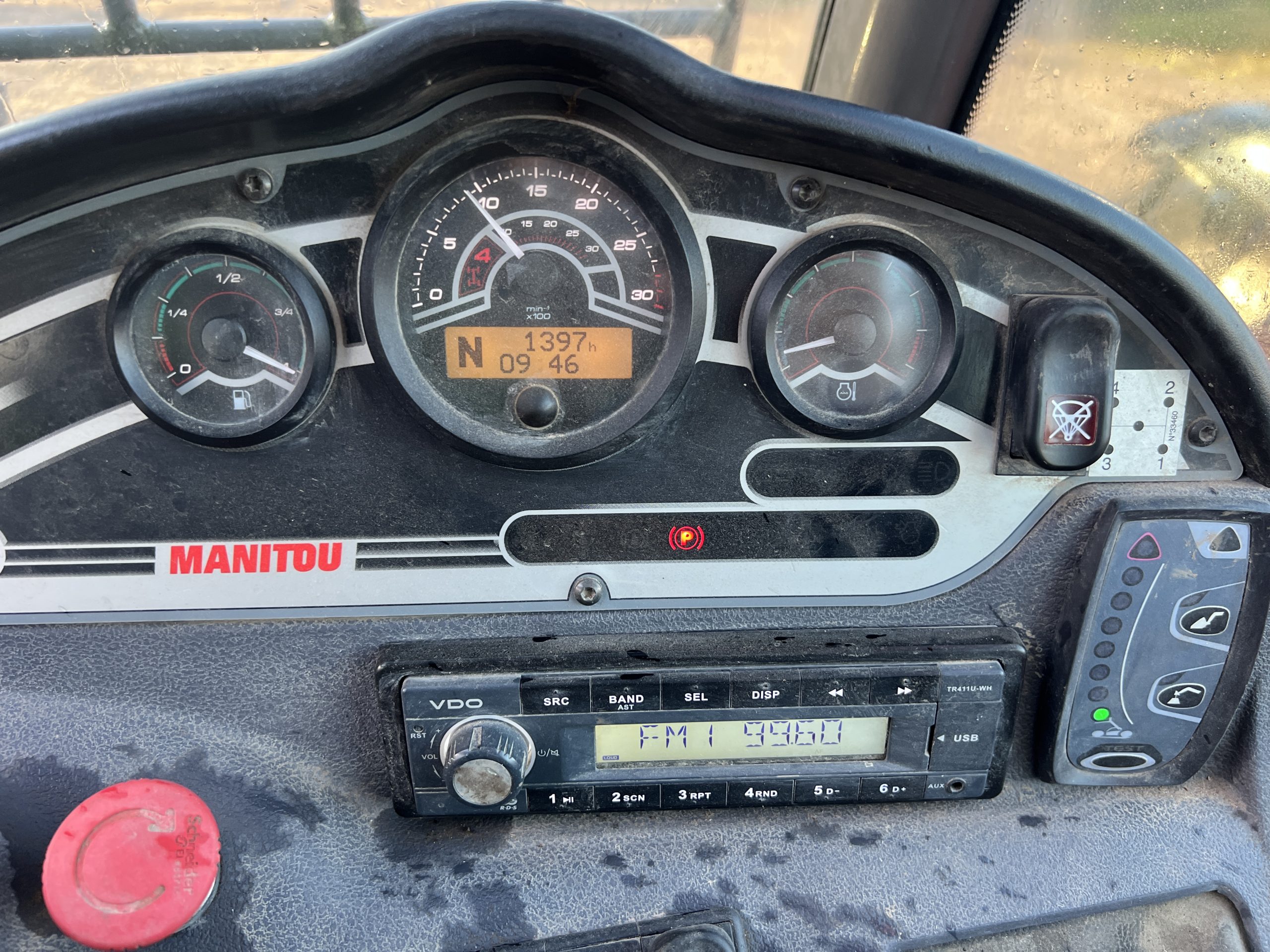MANITOU MT1030 2019 - used plant for sale at J Hawes Ltd - view 11