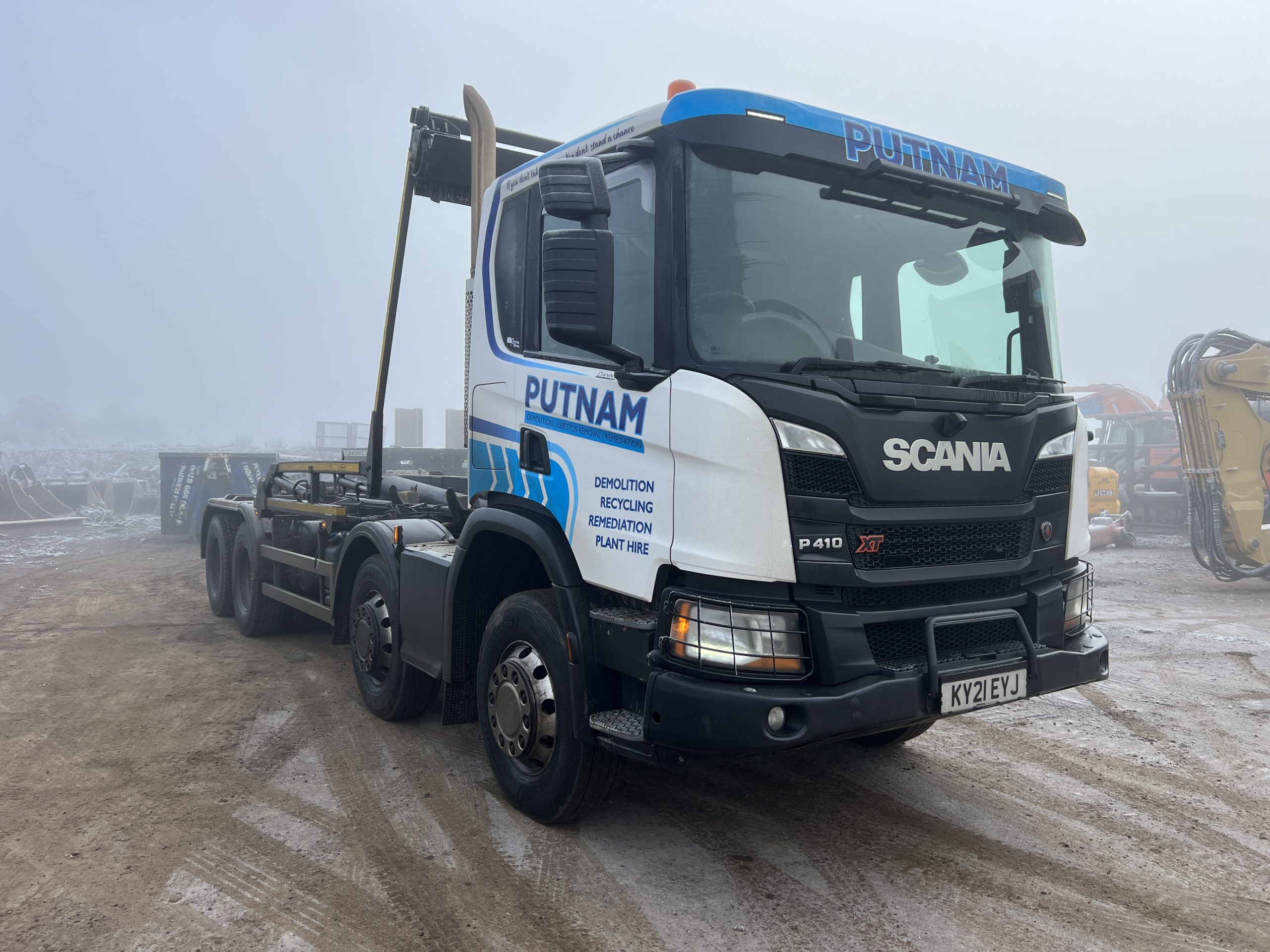 SCANIA XT P410 HOOK LOADER 2021 - used trucks for sale at J Hawes Ltd - view 2