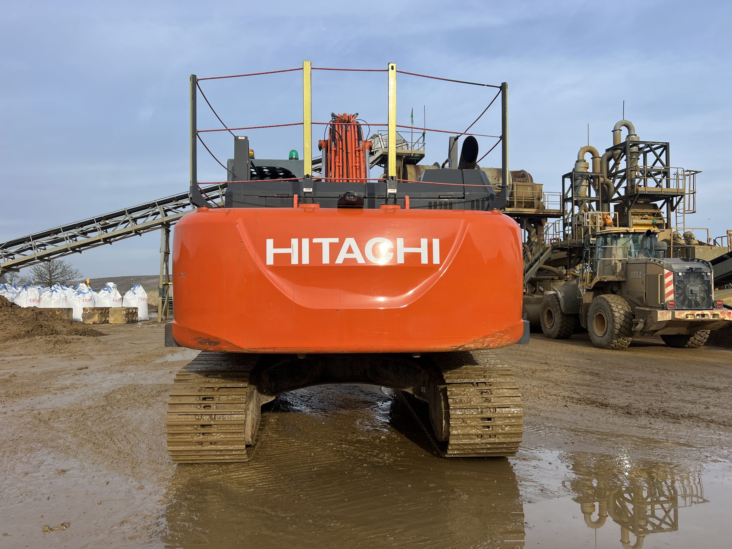 HITACHI ZX350LC-6 2019 - used plant for sale at J Hawes Ltd - view 3