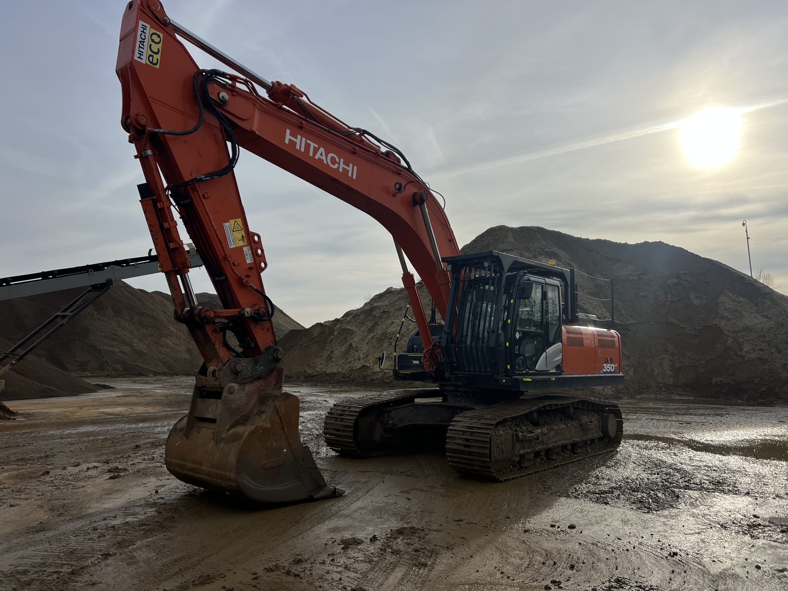 HITACHI ZX350LC-6 2019 - used plant for sale at J Hawes Ltd - view 8