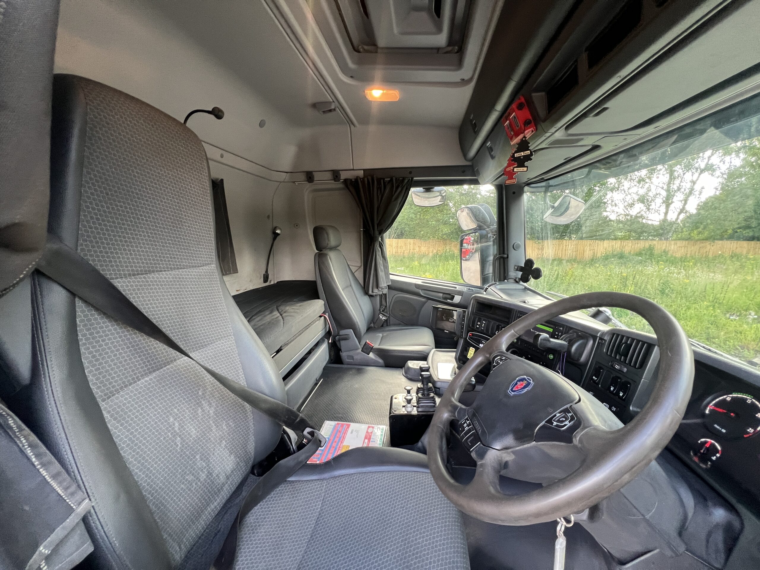 SCANIA G450 8X4 HOOK LORRY 2015 - used trucks for sale at J Hawes Ltd - view 13