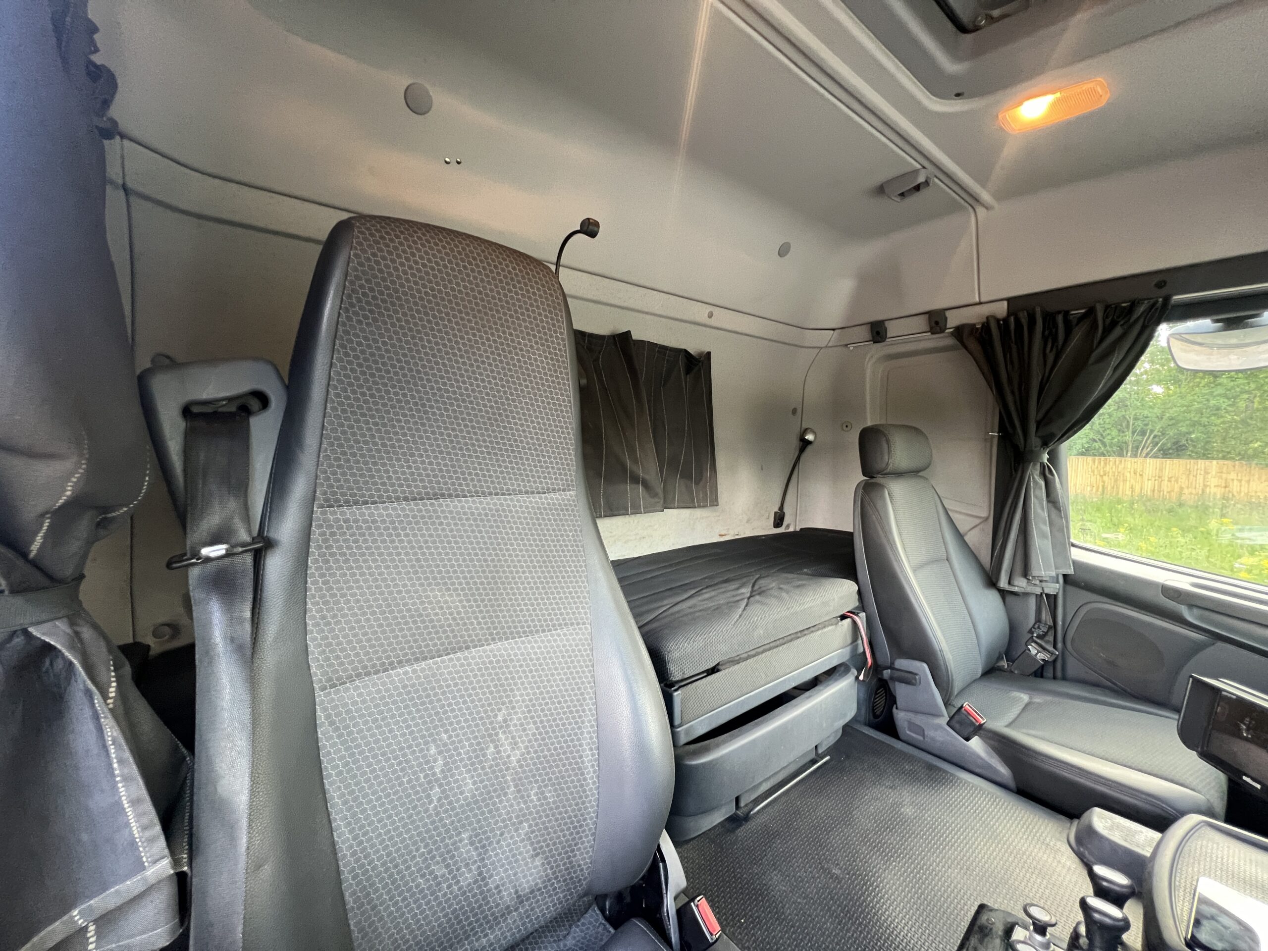 SCANIA G450 8X4 HOOK LORRY 2015 - used trucks for sale at J Hawes Ltd - view 18