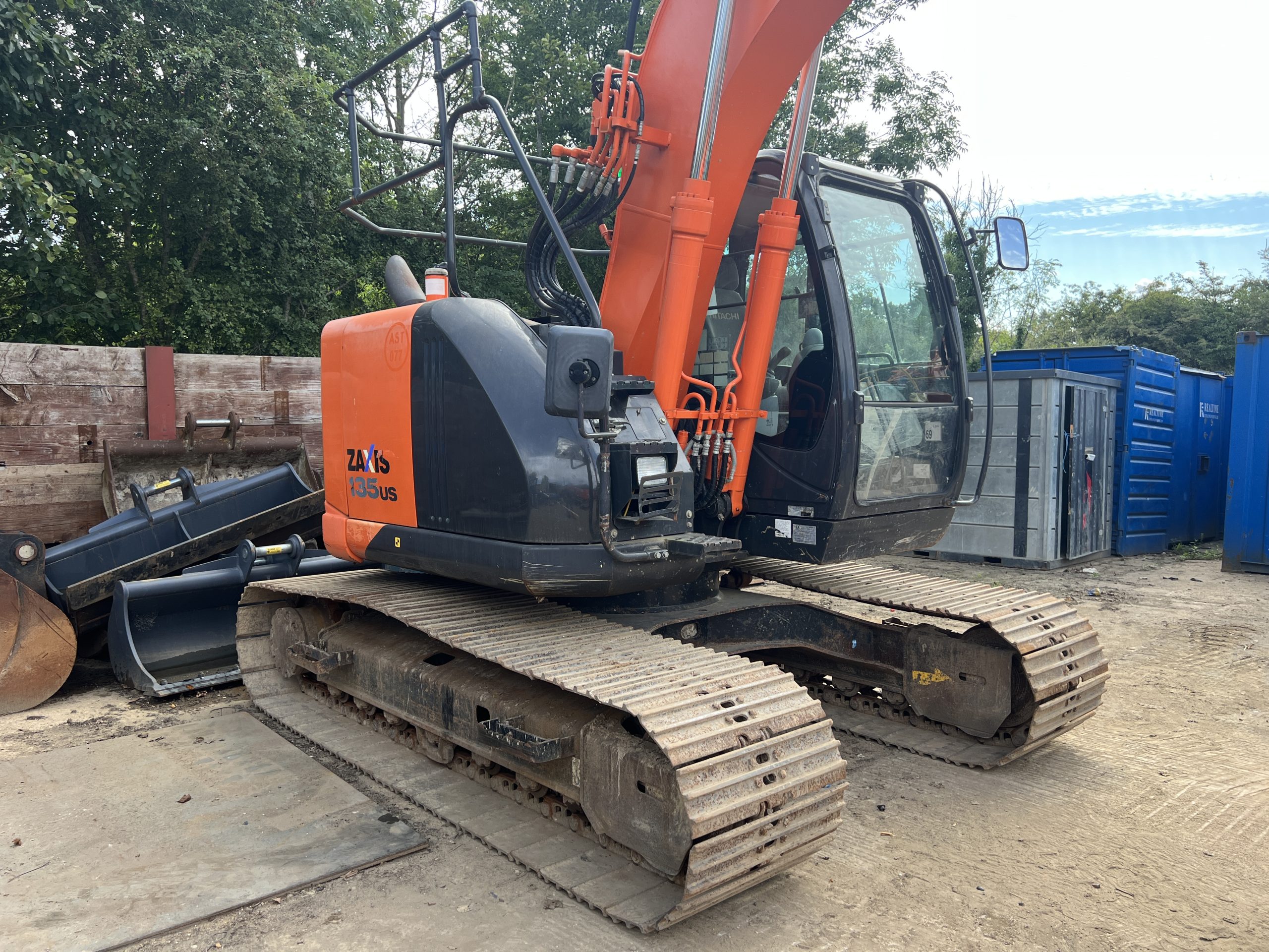 HITACHI ZX135US-5B 2015 - used plant for sale at J Hawes Ltd - view 5