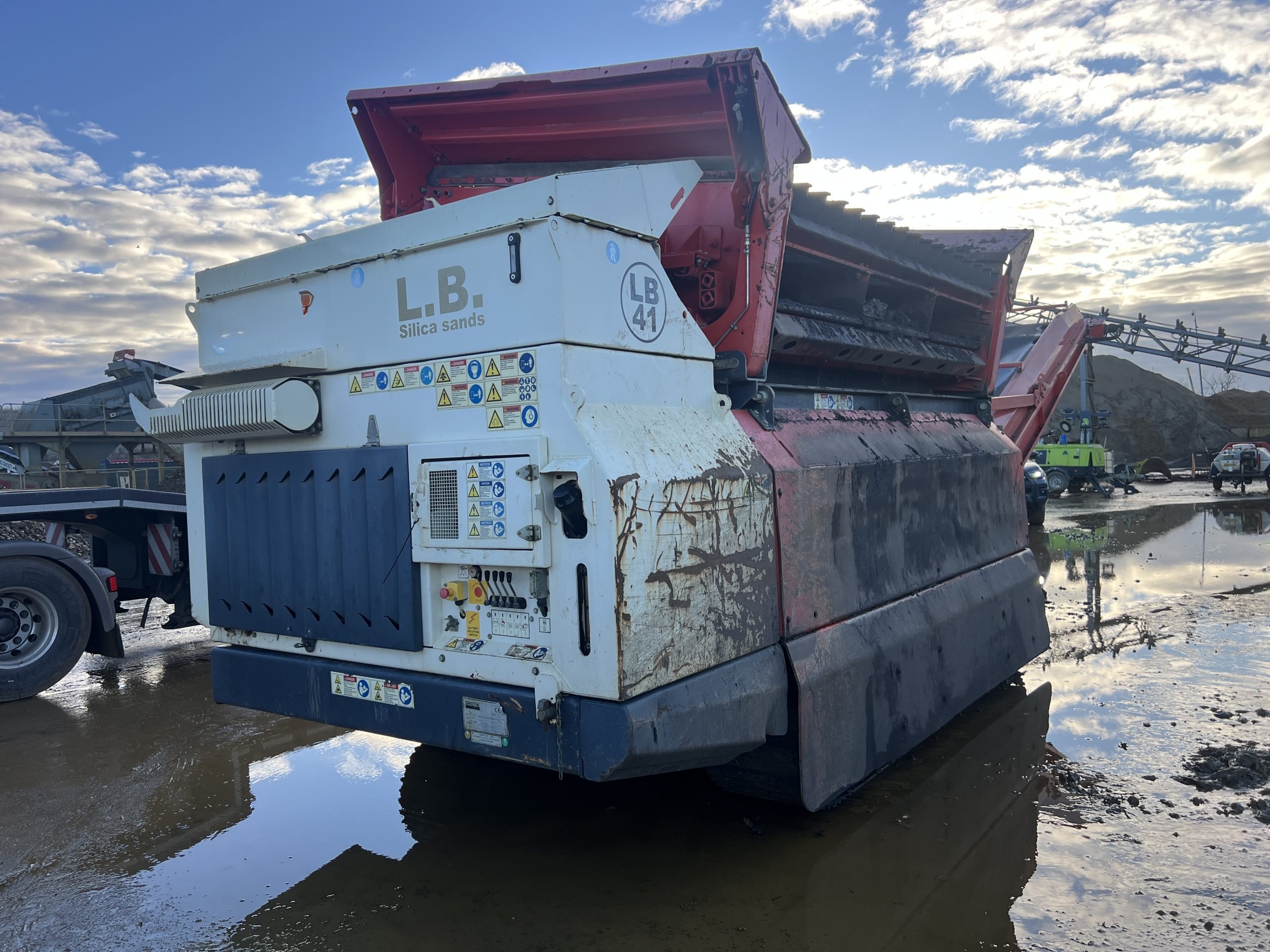SANDVIK QE141 SCREENER 2017 - used plant for sale at J Hawes Ltd - view 4