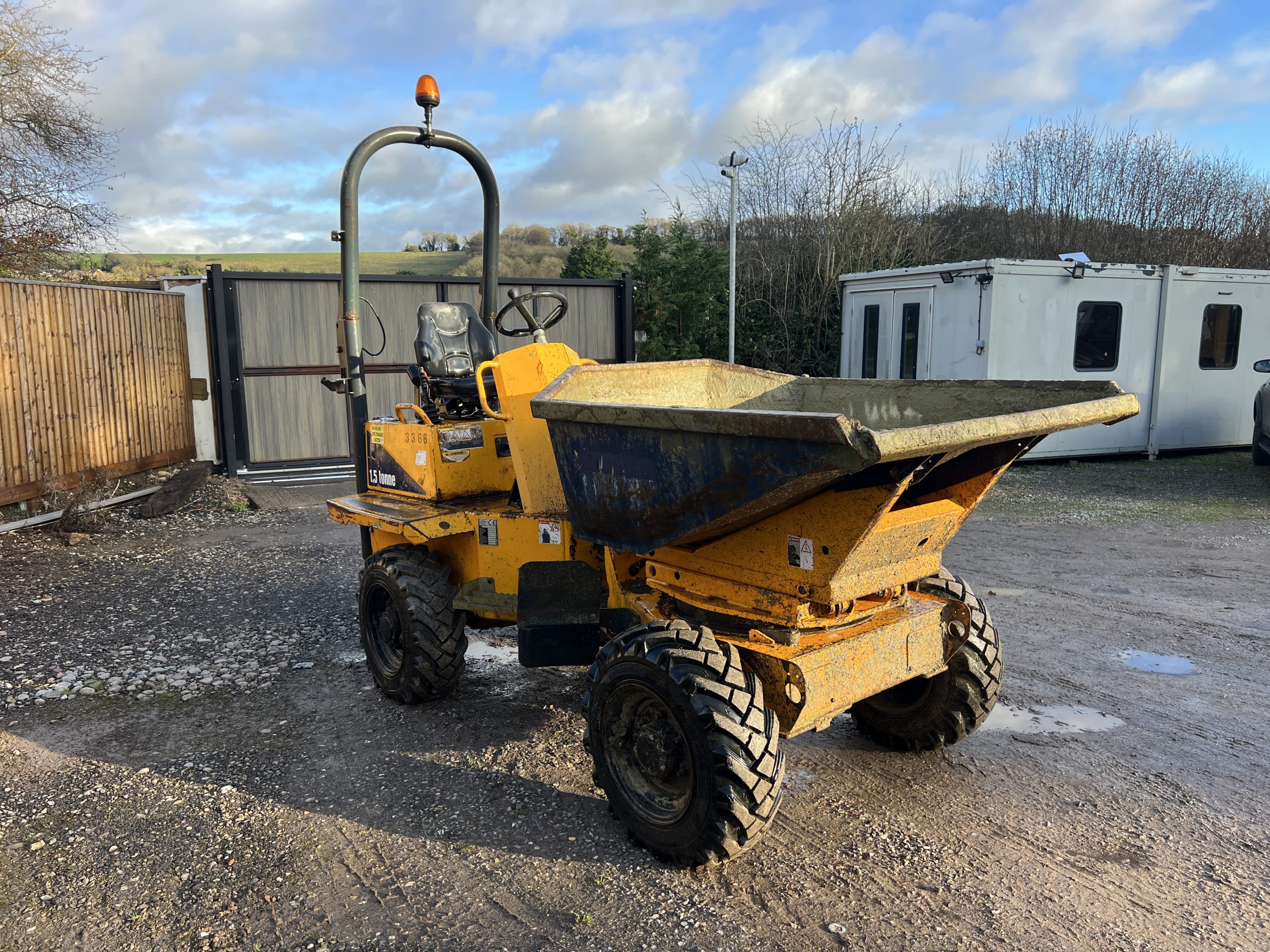 THWAITES 1.5T HIGH/SWIVEL 2011 - used plant for sale at J Hawes Ltd - view 8