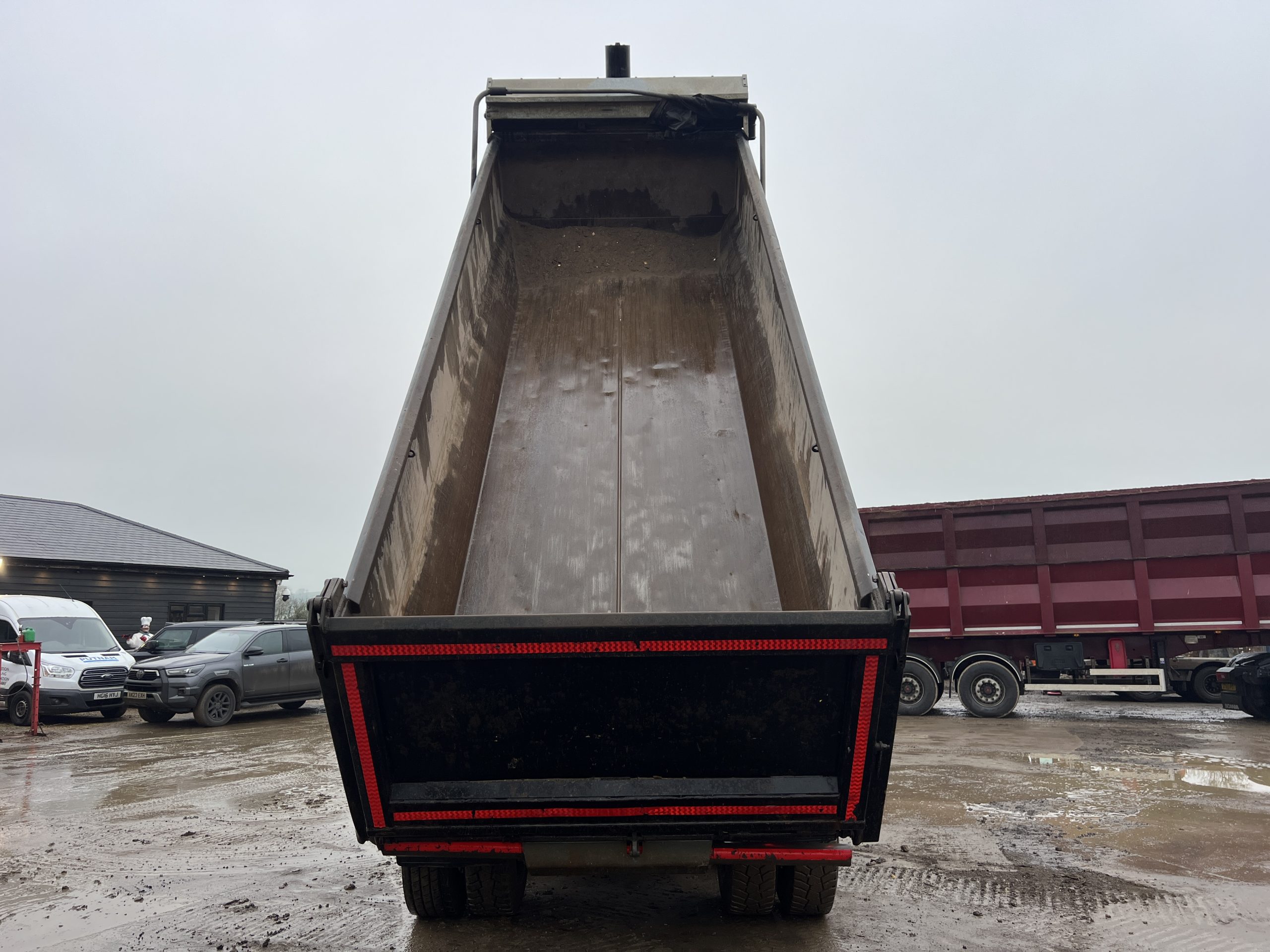 SCANIA XT P410 TIPPER 2018 - used trucks for sale at J Hawes Ltd - view 13