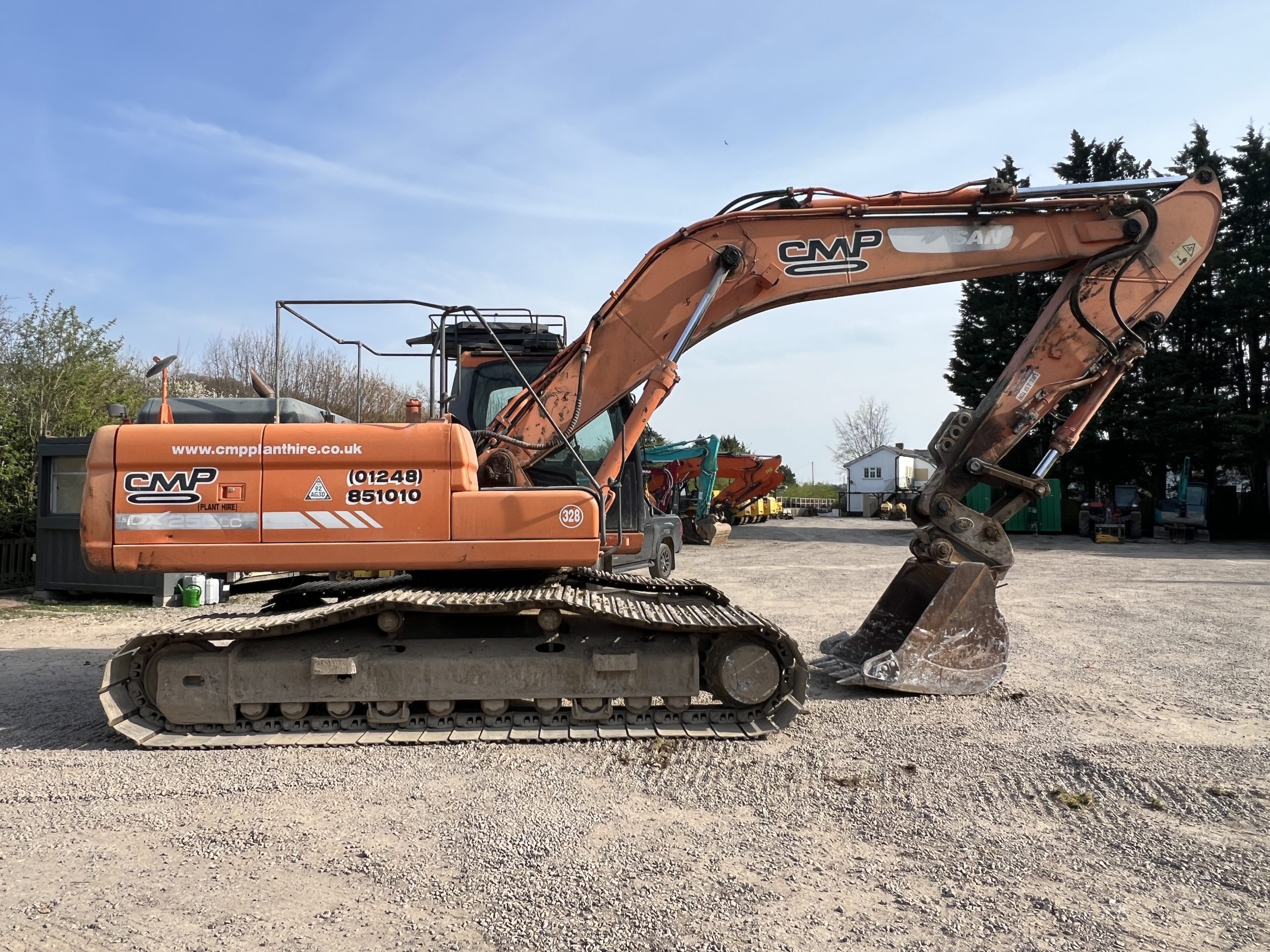DOOSAN DX255LC 2012 - used plant for sale at J Hawes Ltd - view 6