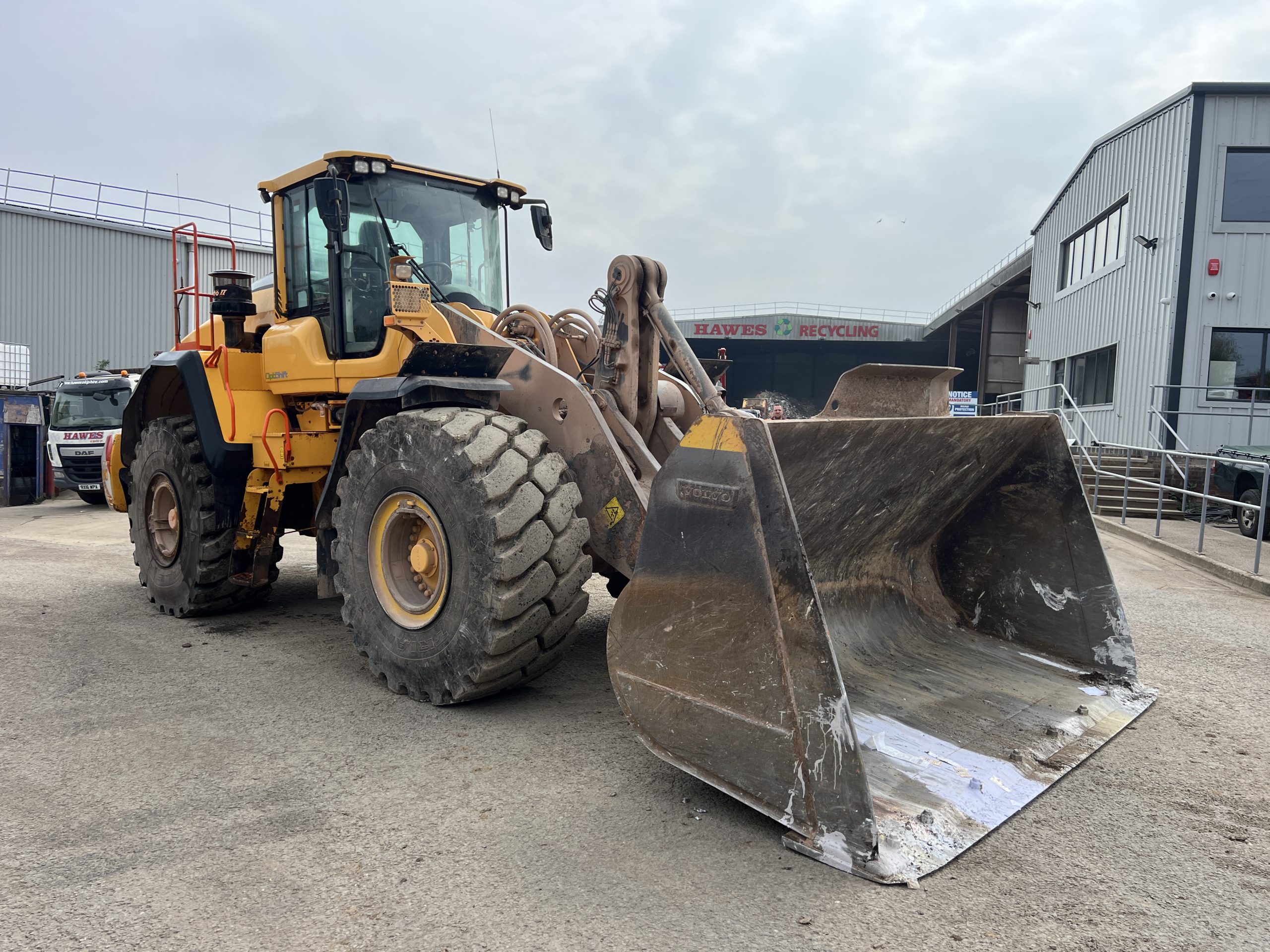 VOLVO L180H LOADER 2018 - used plant for sale at J Hawes Ltd - view 4