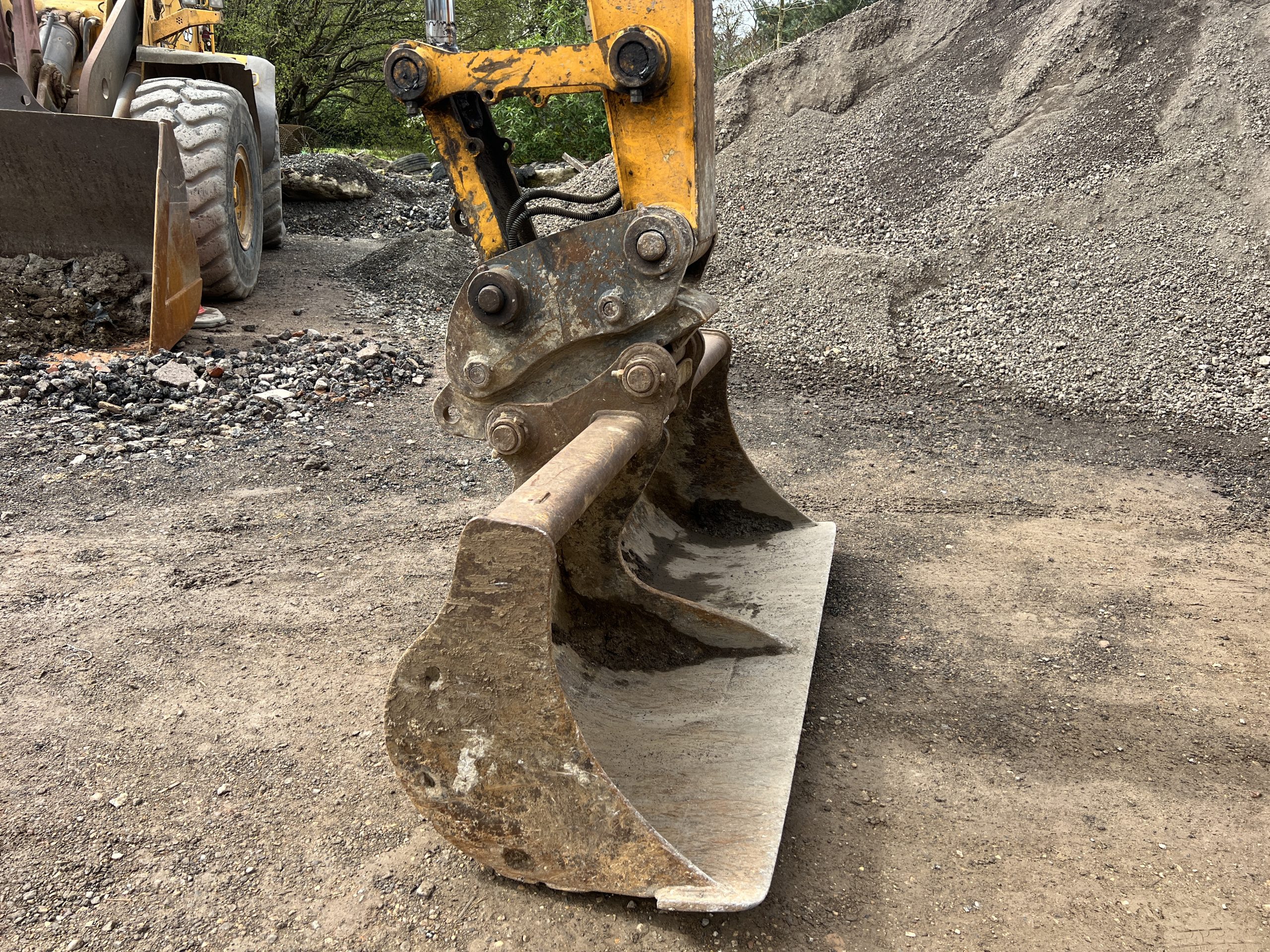 JCB JS130LC - used plant for sale at J Hawes Ltd - view 9