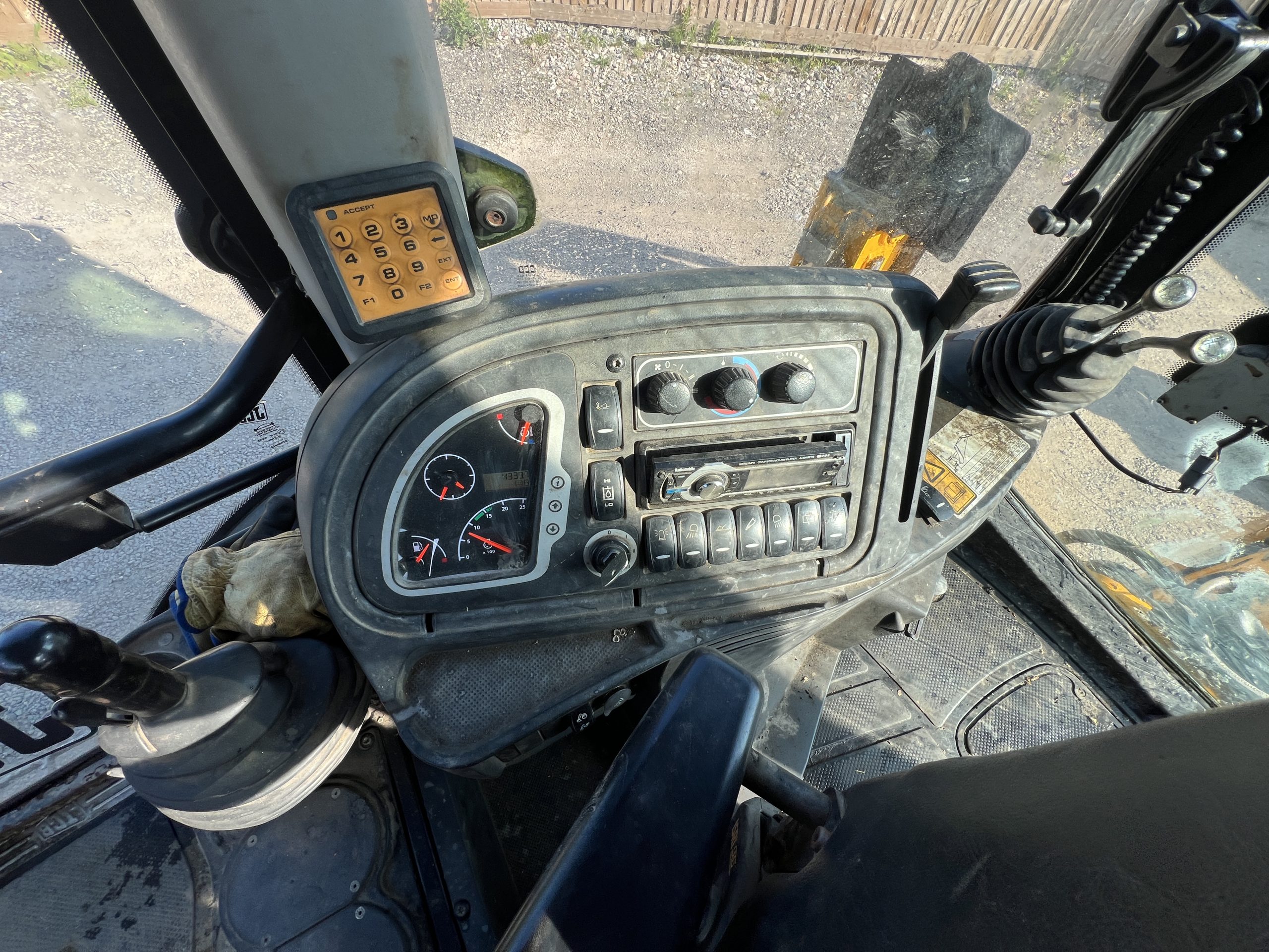 JCB 3CX CONTRACTOR 2013 - used plant for sale at J Hawes Ltd - view 11