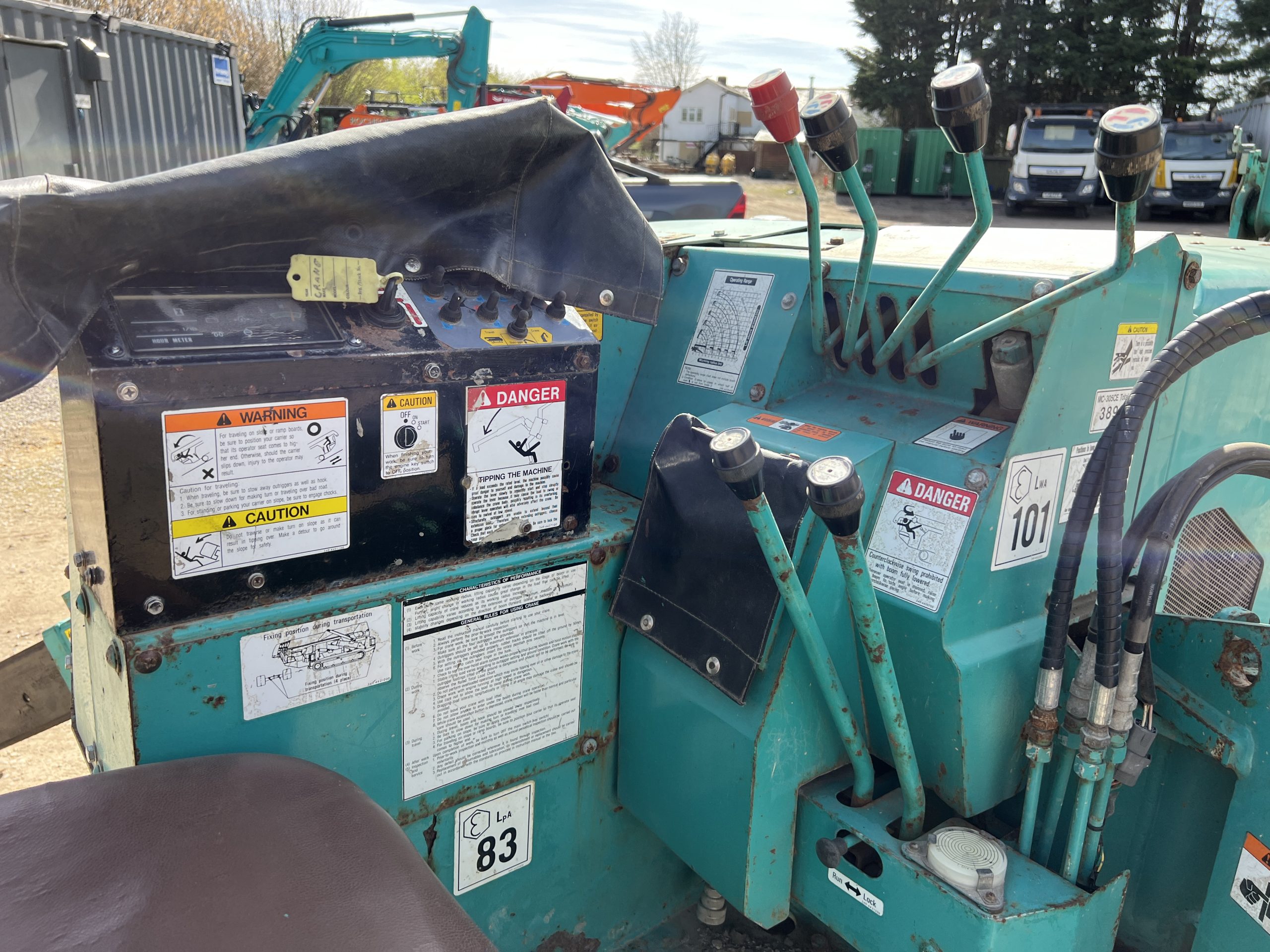 MAEDA MC-305C CRANE 2011 - used plant for sale at J Hawes Ltd - view 14