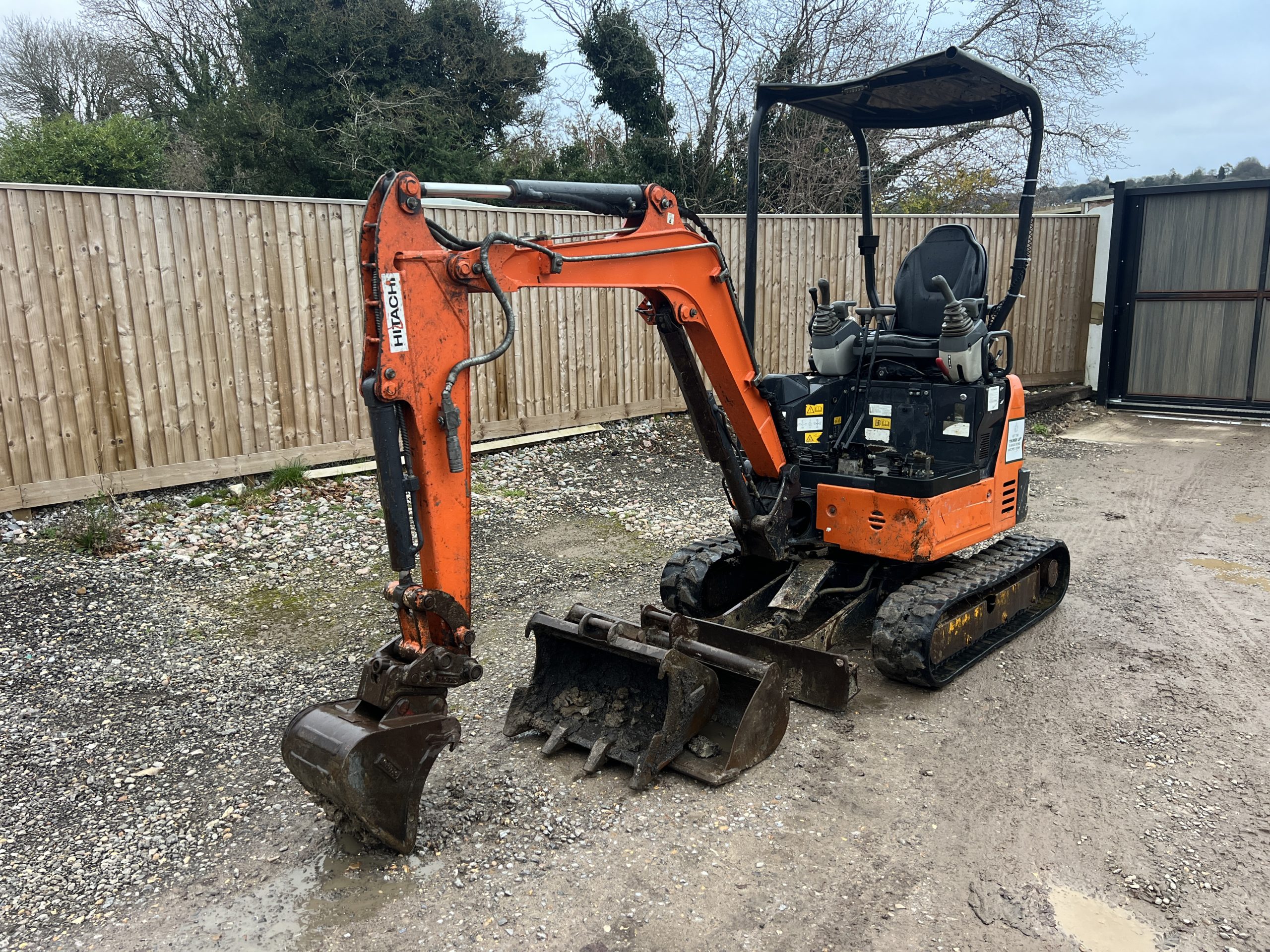 HITACHI ZX19U-5A 2018 - used plant for sale at J Hawes Ltd - view 3