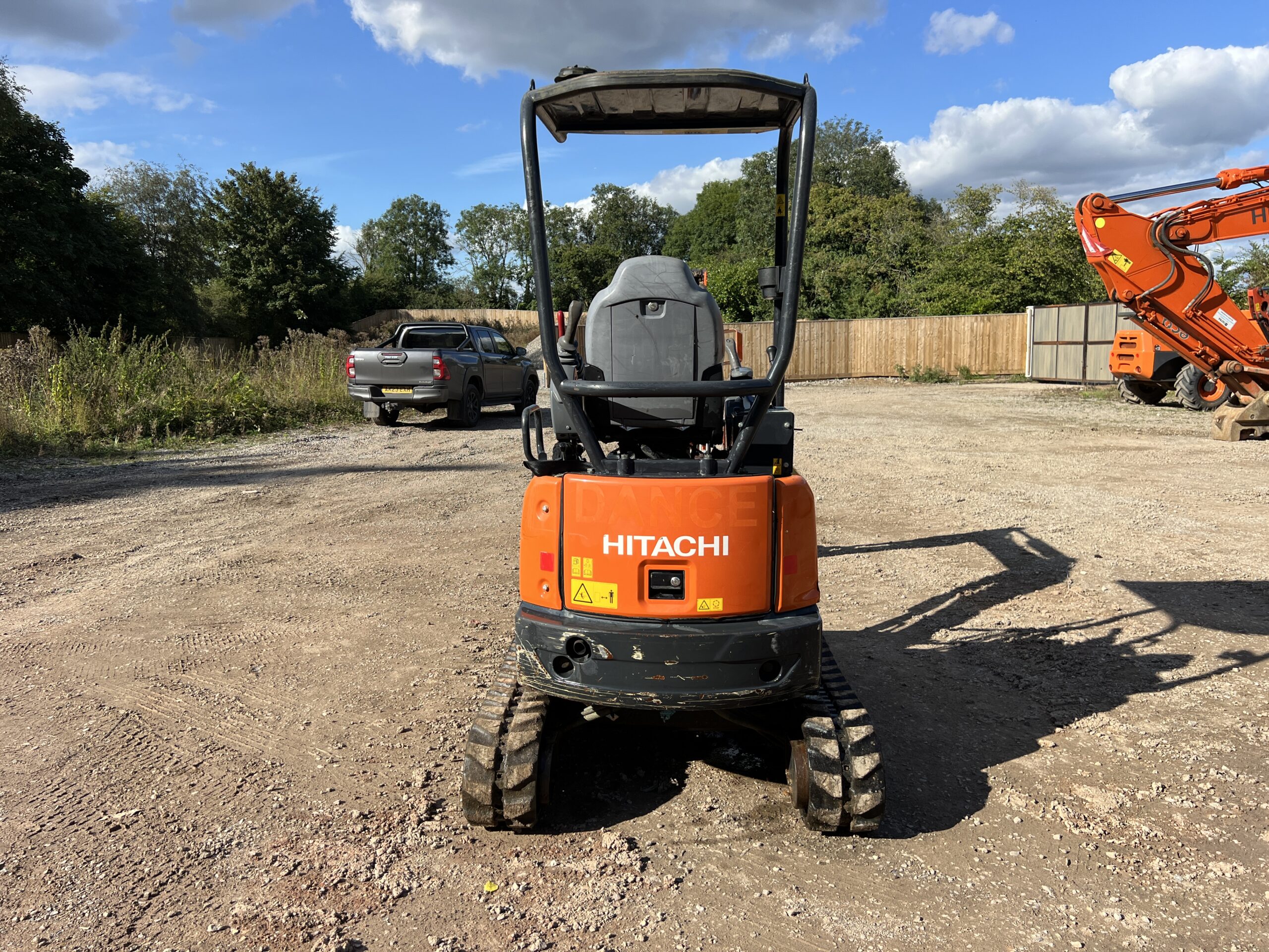 HITACHI ZX19U-5A 2018 - used plant for sale at J Hawes Ltd - view 8