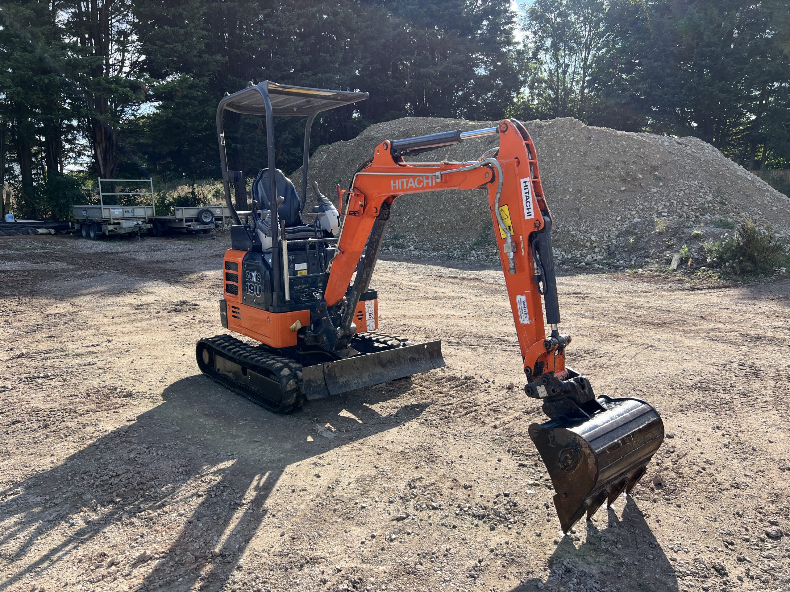 HITACHI ZX19U-5A 2018 - used plant for sale at J Hawes Ltd - view 2