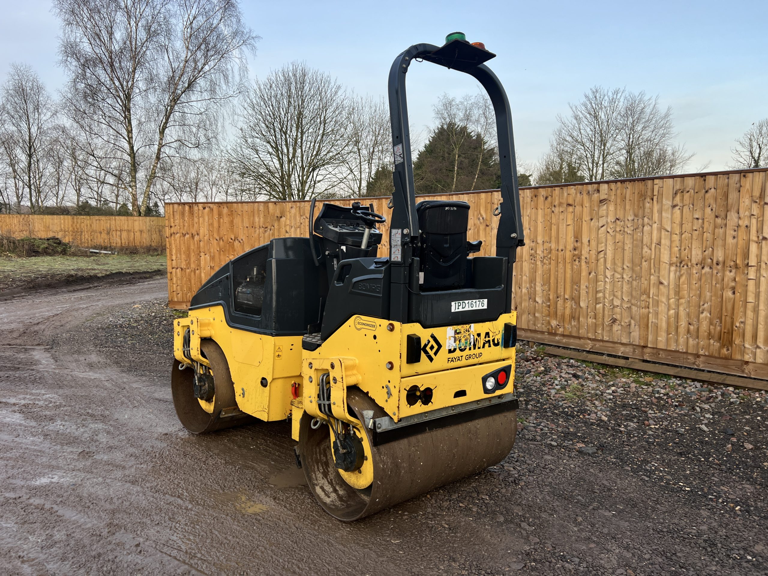 BOMAG BW120AD-5 ROLLER 2016 - used plant for sale at J Hawes Ltd - view 2