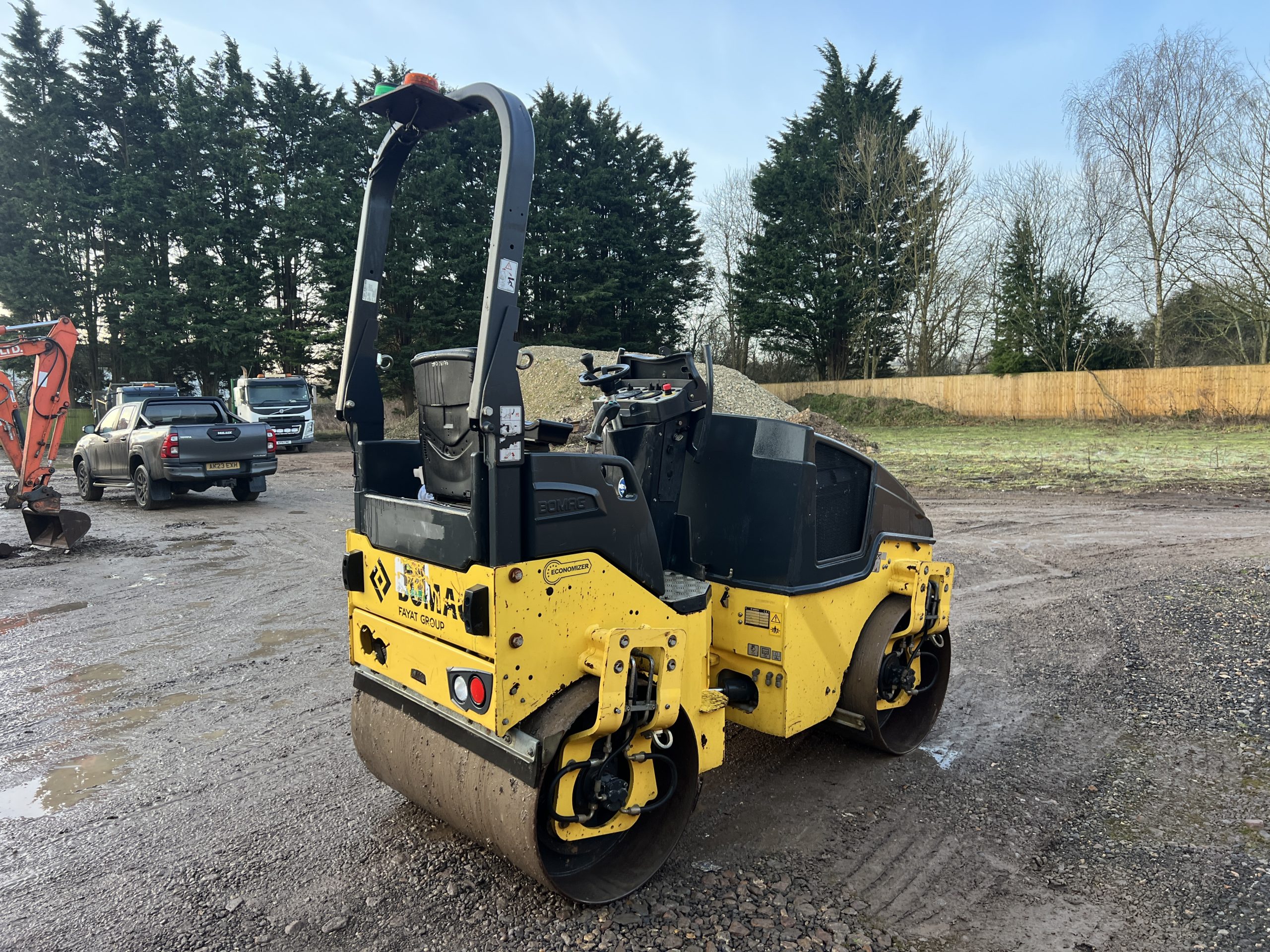 BOMAG BW120AD-5 ROLLER 2016 - used plant for sale at J Hawes Ltd - view 4