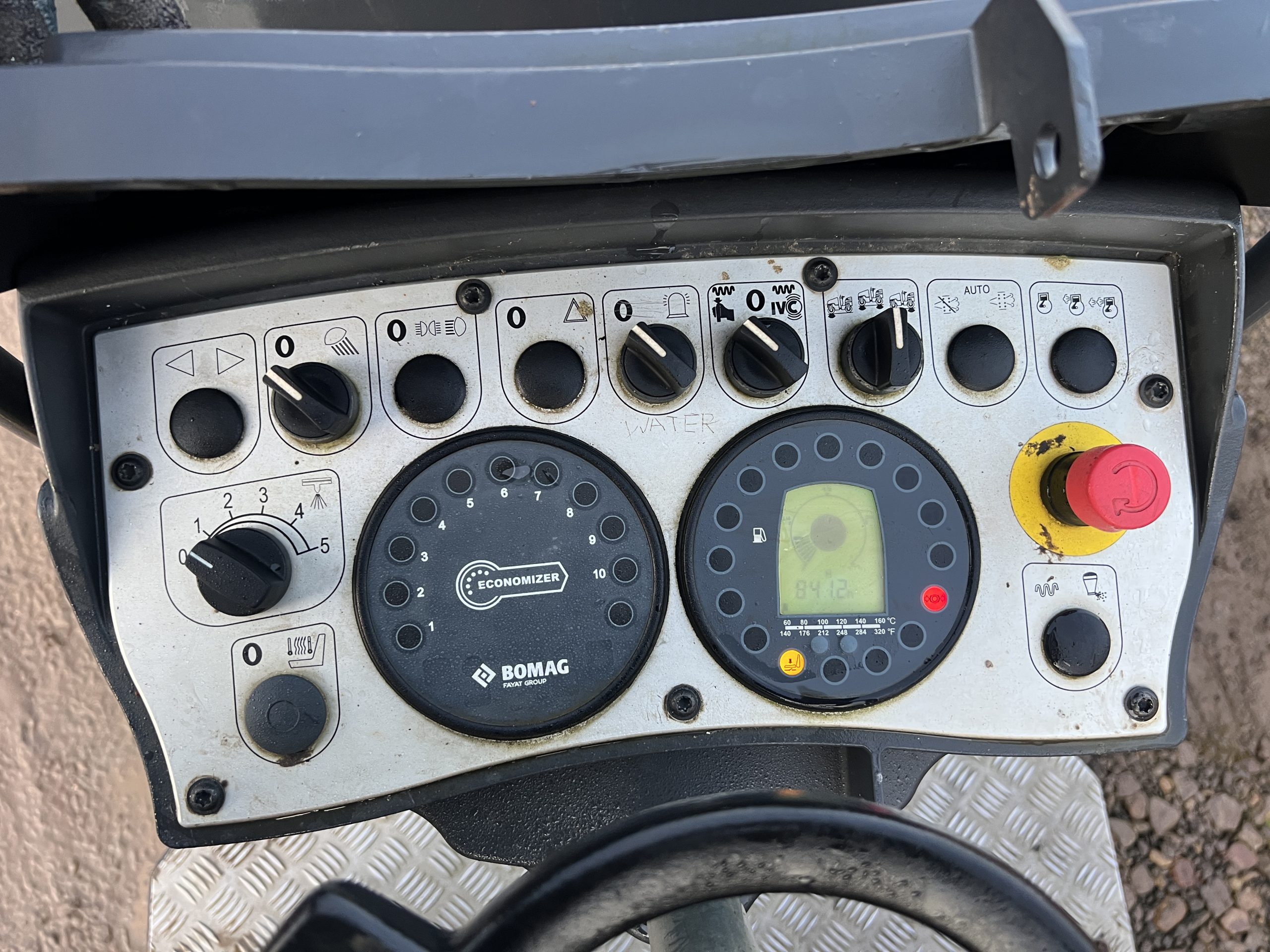 BOMAG BW120AD-5 ROLLER 2016 - used plant for sale at J Hawes Ltd - view 9
