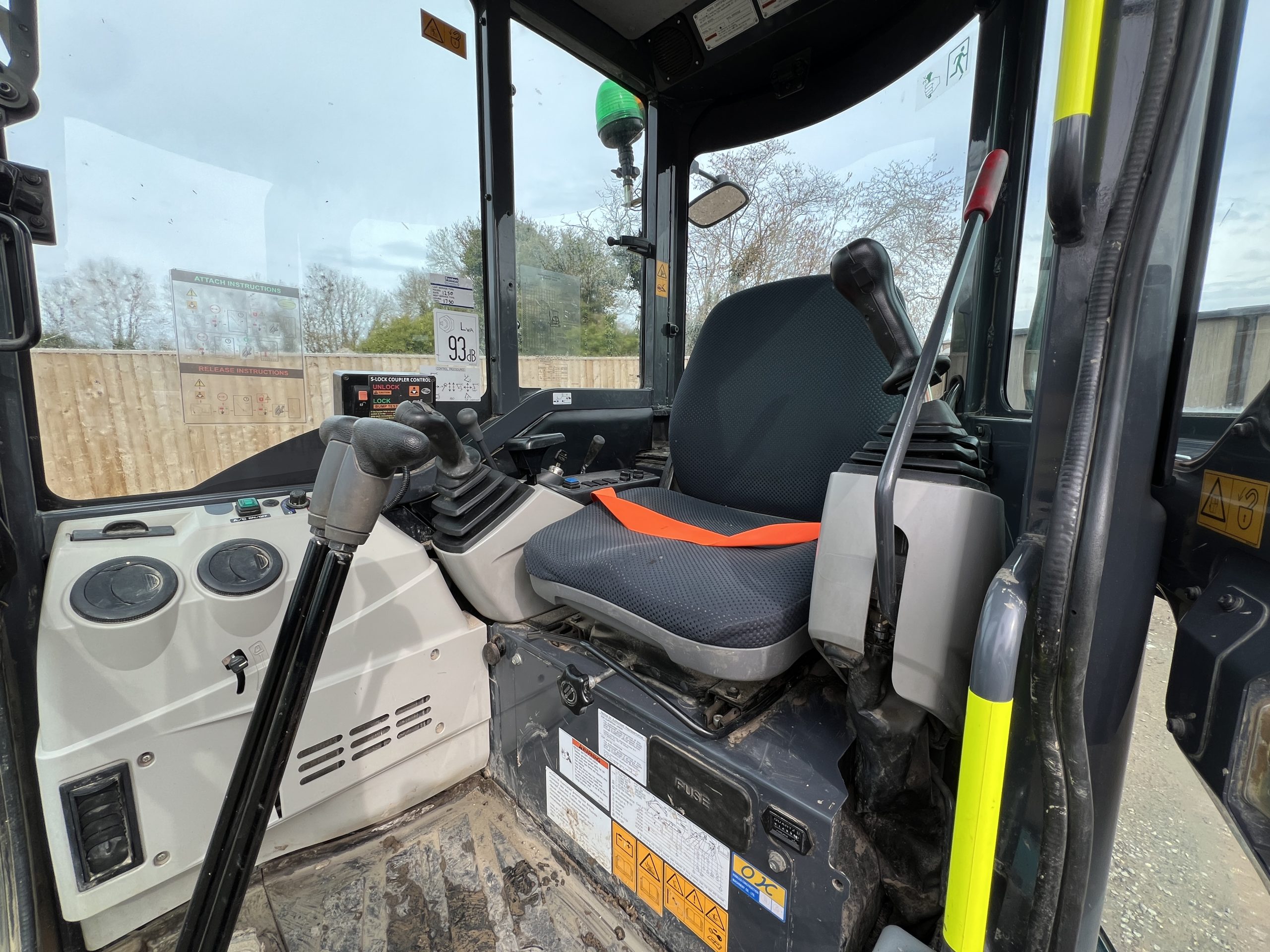 KOBELCO SK28SR-6E 2021 - used plant for sale at J Hawes Ltd - view 8