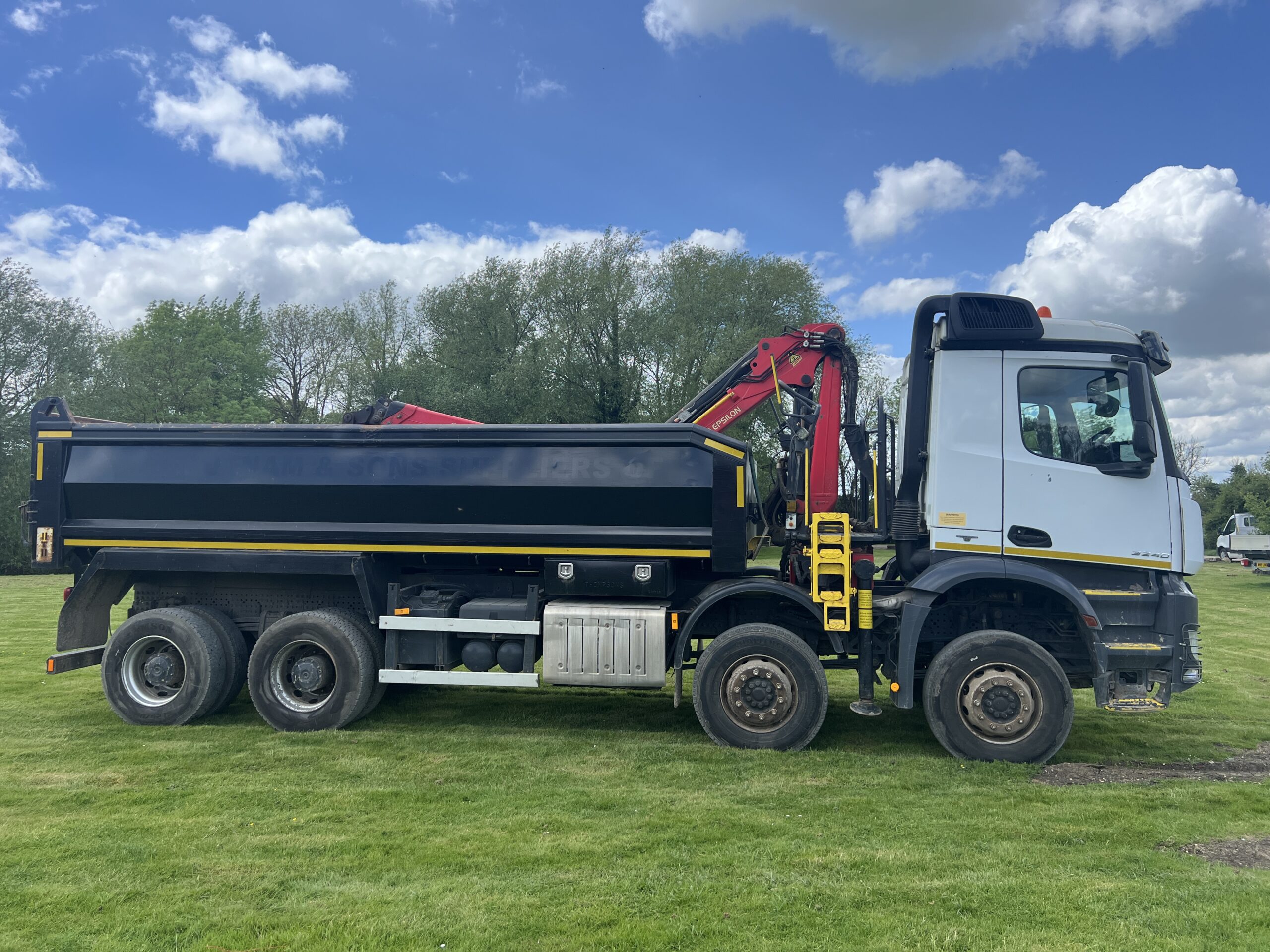 MERCEDES AROCS 3240 2015 - used trucks for sale at J Hawes Ltd - view 3