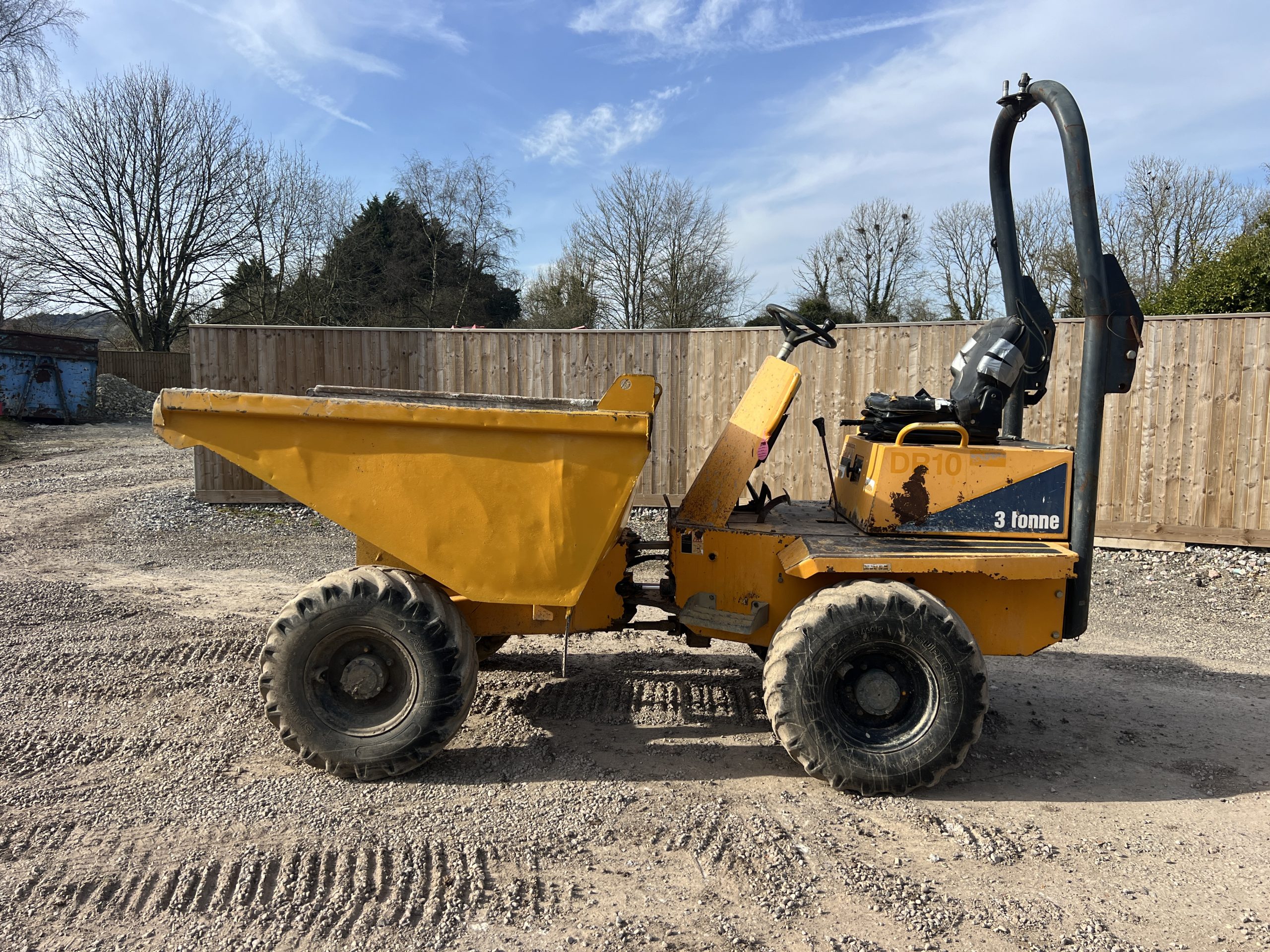 THWAITES 3T DUMPER 2013 - used plant for sale at J Hawes Ltd - view 2