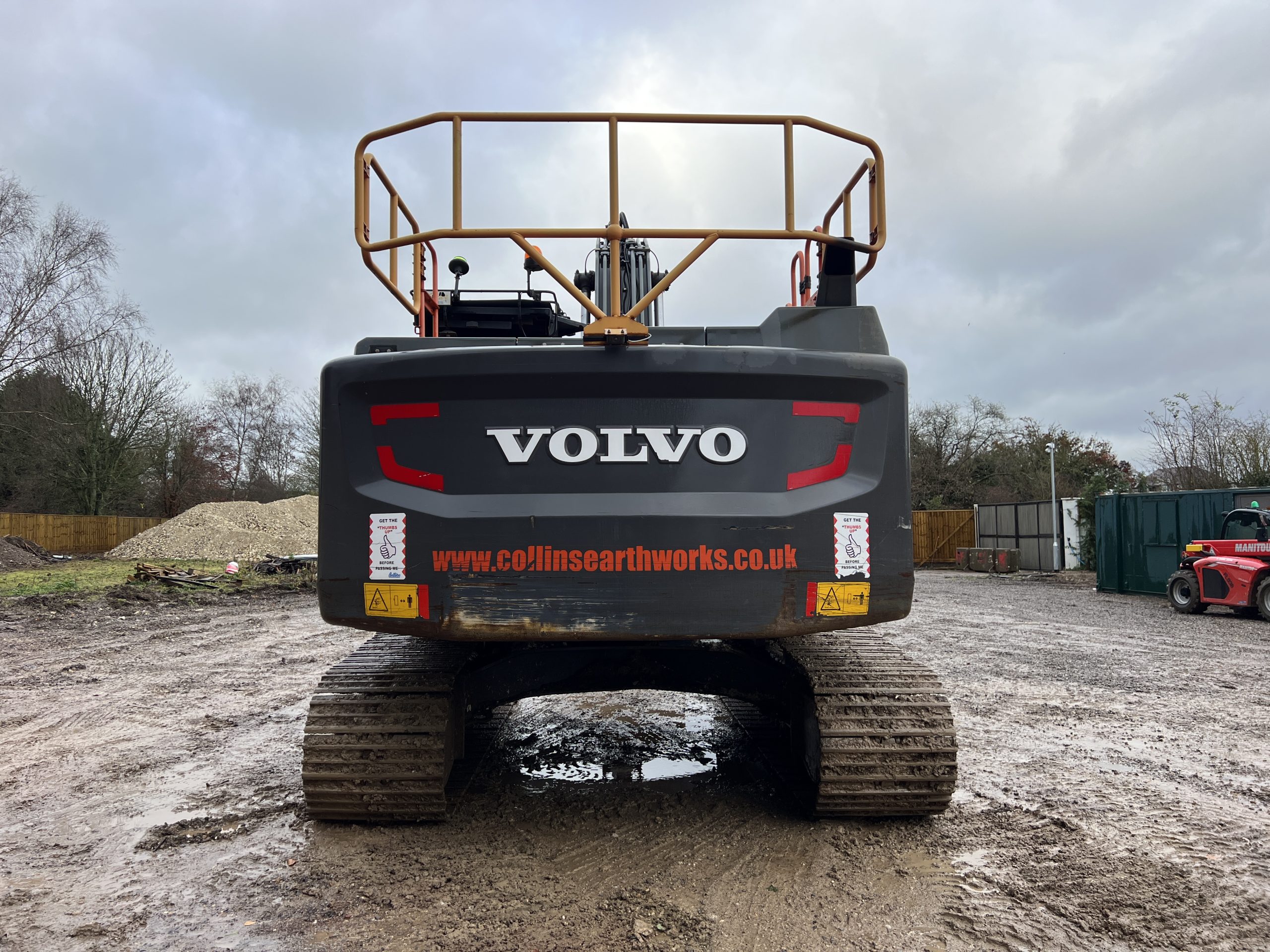 VOLVO EC250EL - used plant for sale at J Hawes Ltd - view 3