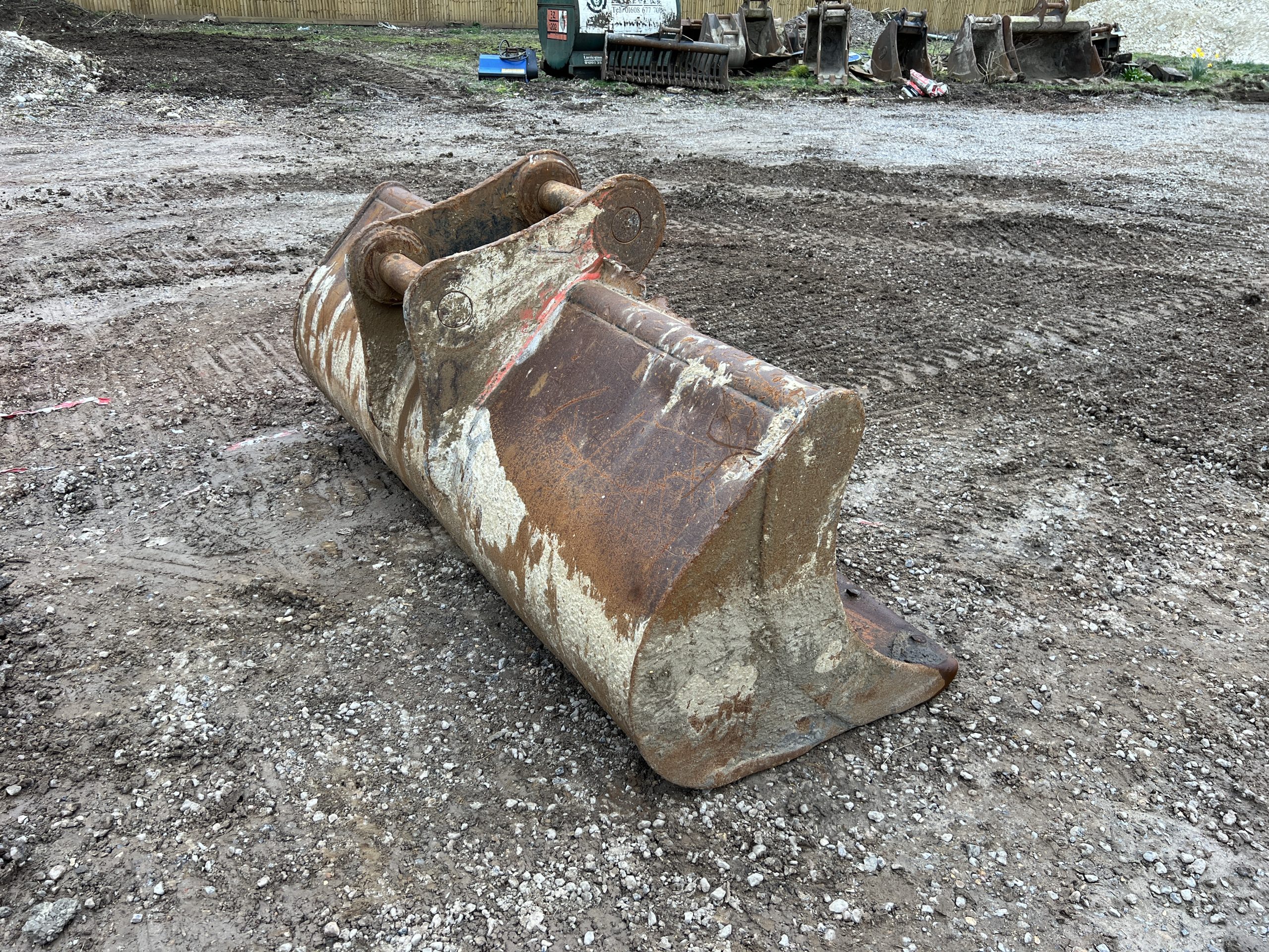 DIGGER BUCKETS 85/65mm PINS - used machine for sale at J Hawes Ltd - view 6