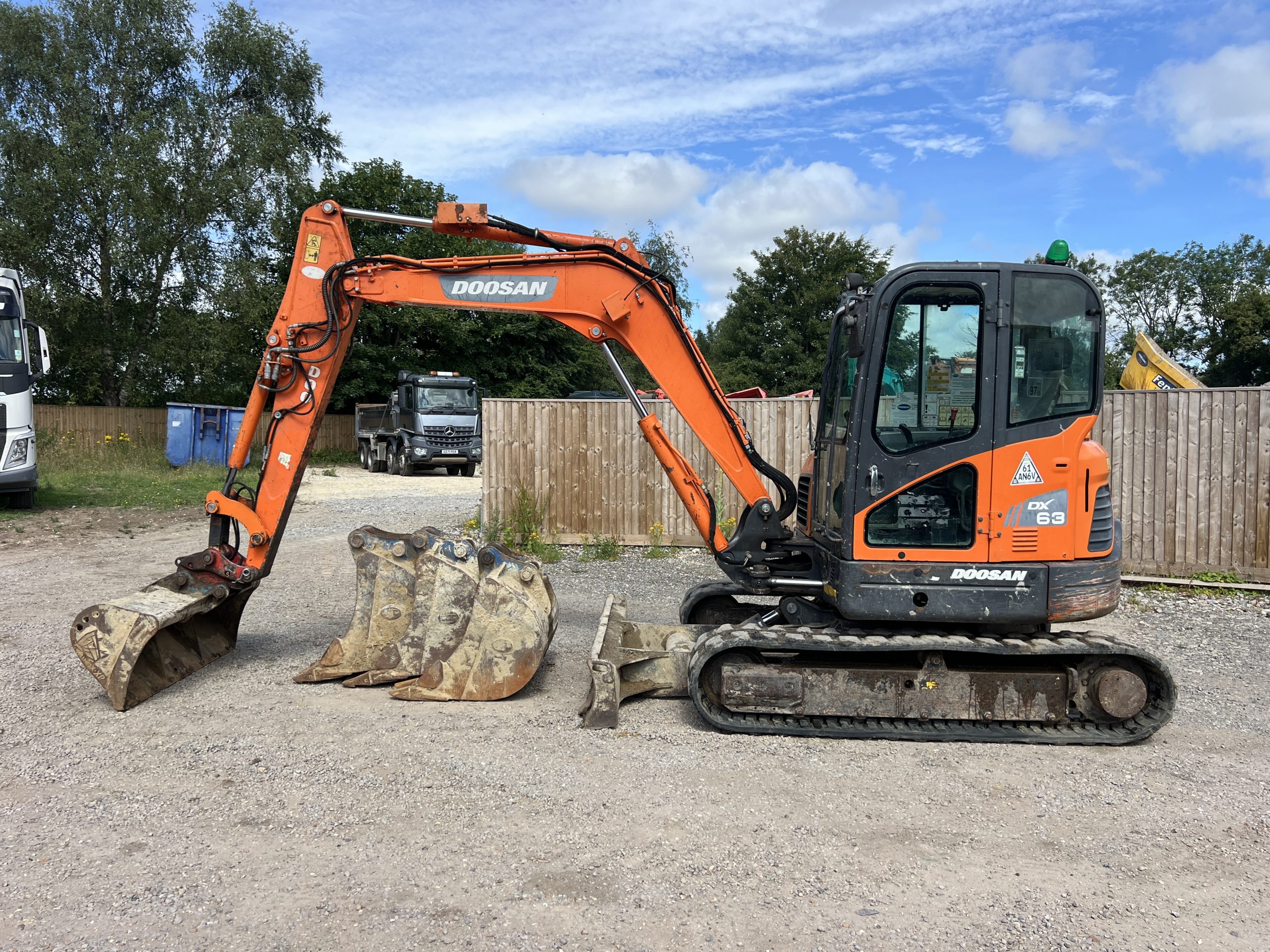 6 TON DOOSAN DX63-3 2016 - used plant for sale at J Hawes Ltd - view 2