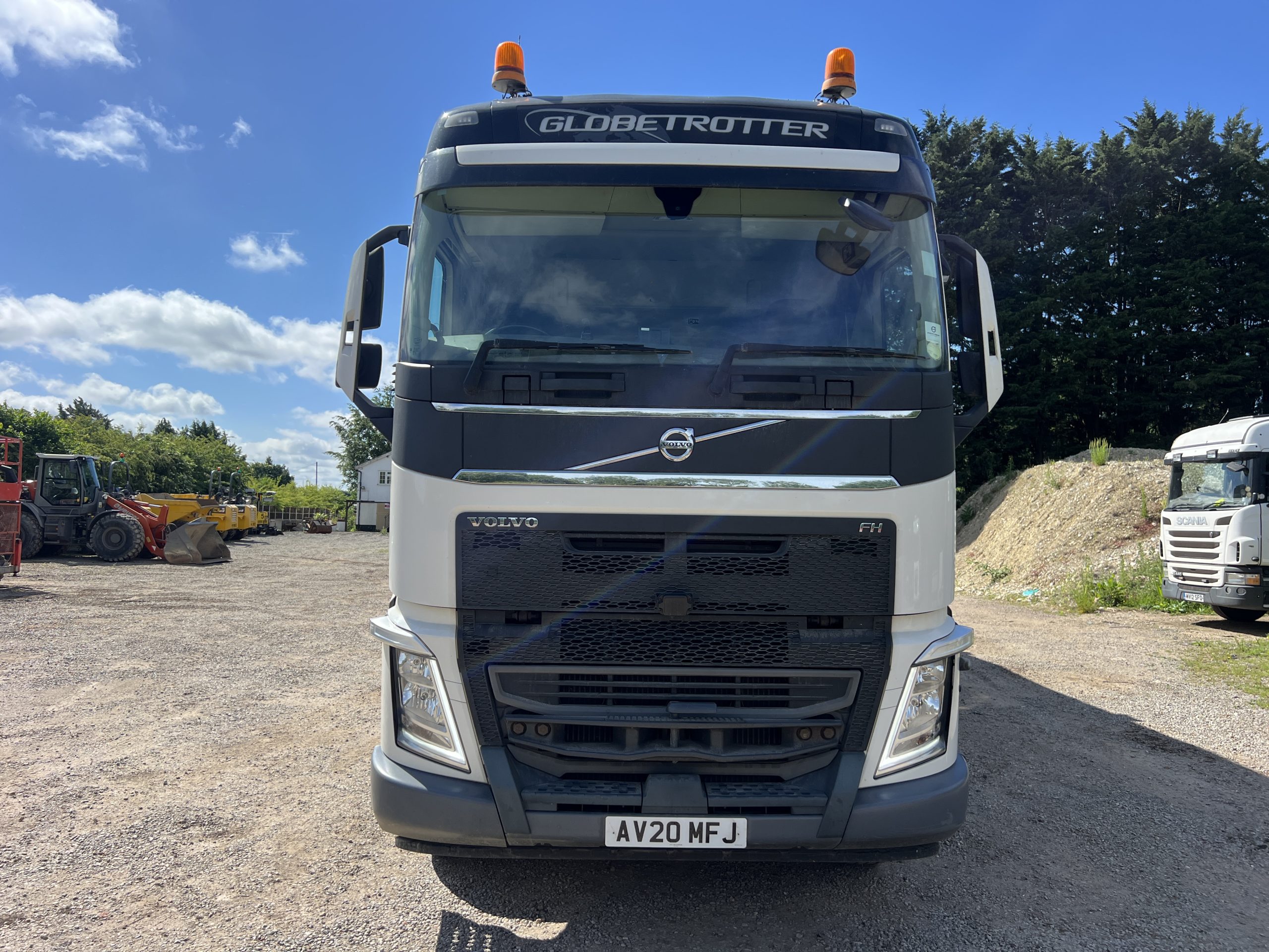 44 TON VOLVO FH500 TAG 2020 - used trucks for sale at J Hawes Ltd - view 3