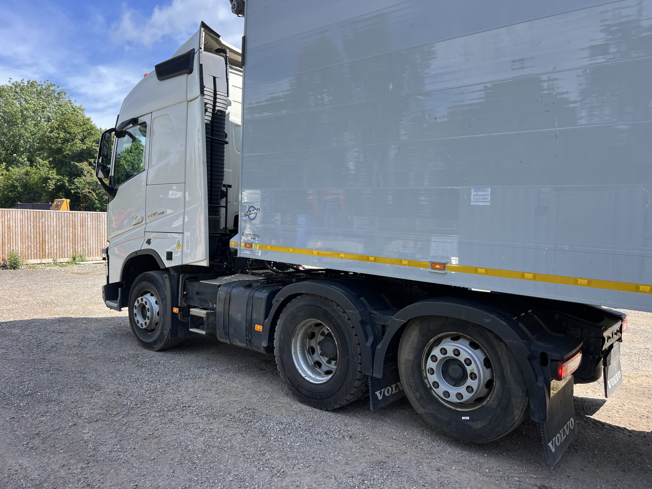 44 TON VOLVO FH500 TAG 2020 - used trucks for sale at J Hawes Ltd - view 13
