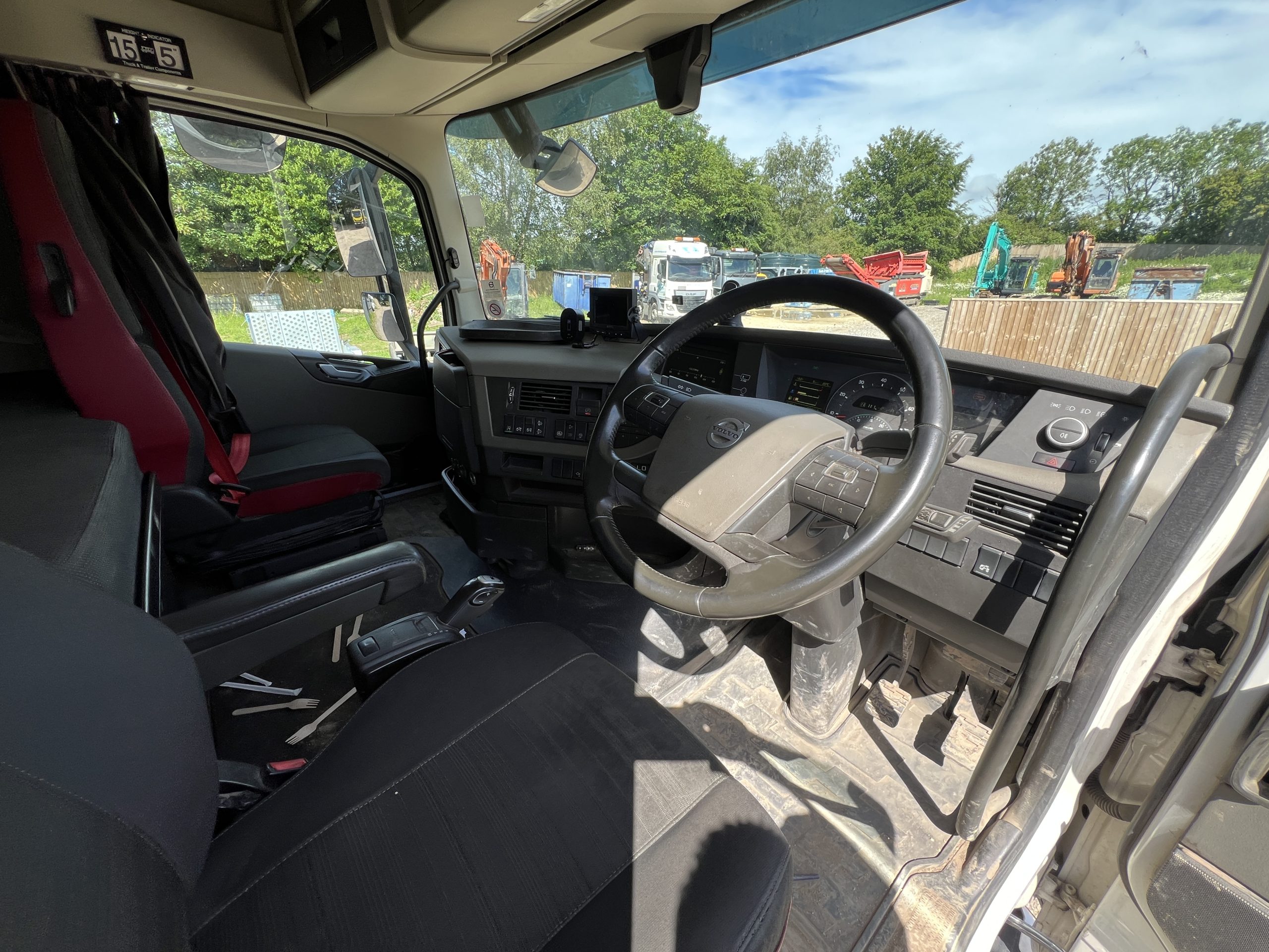 44 TON VOLVO FH500 TAG 2020 - used trucks for sale at J Hawes Ltd - view 16