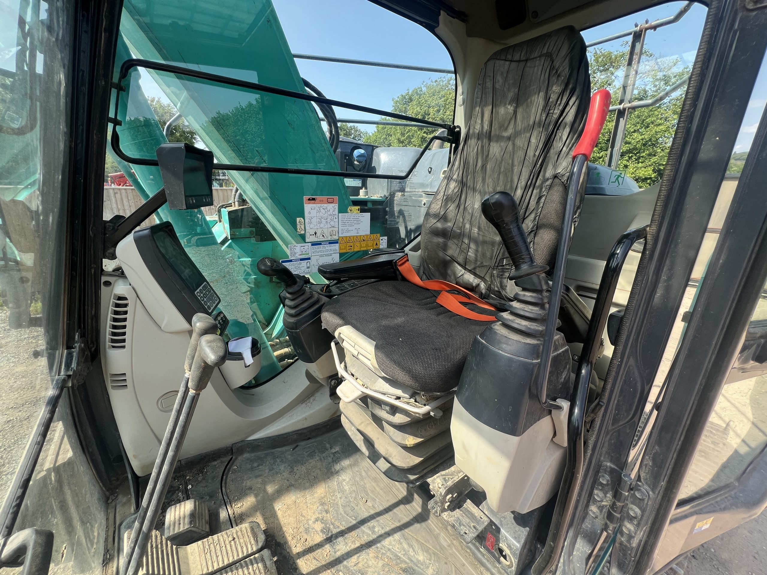 KOBELCO SK140SRLC-5 2019 - used plant for sale at J Hawes Ltd - view 14