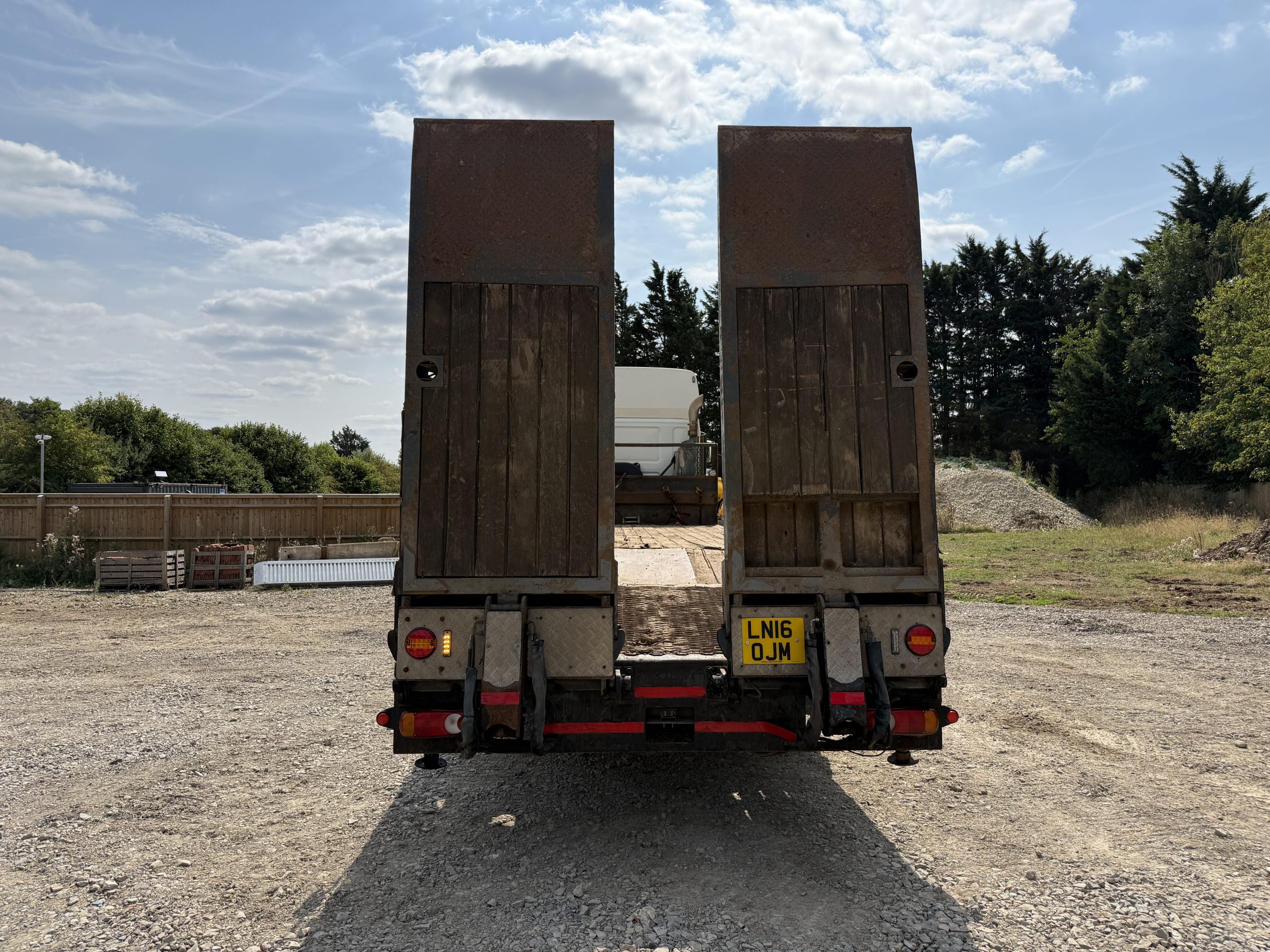 DAF CF460 BEAVERTAIL 2016 - used trucks for sale at J Hawes Ltd - view 6