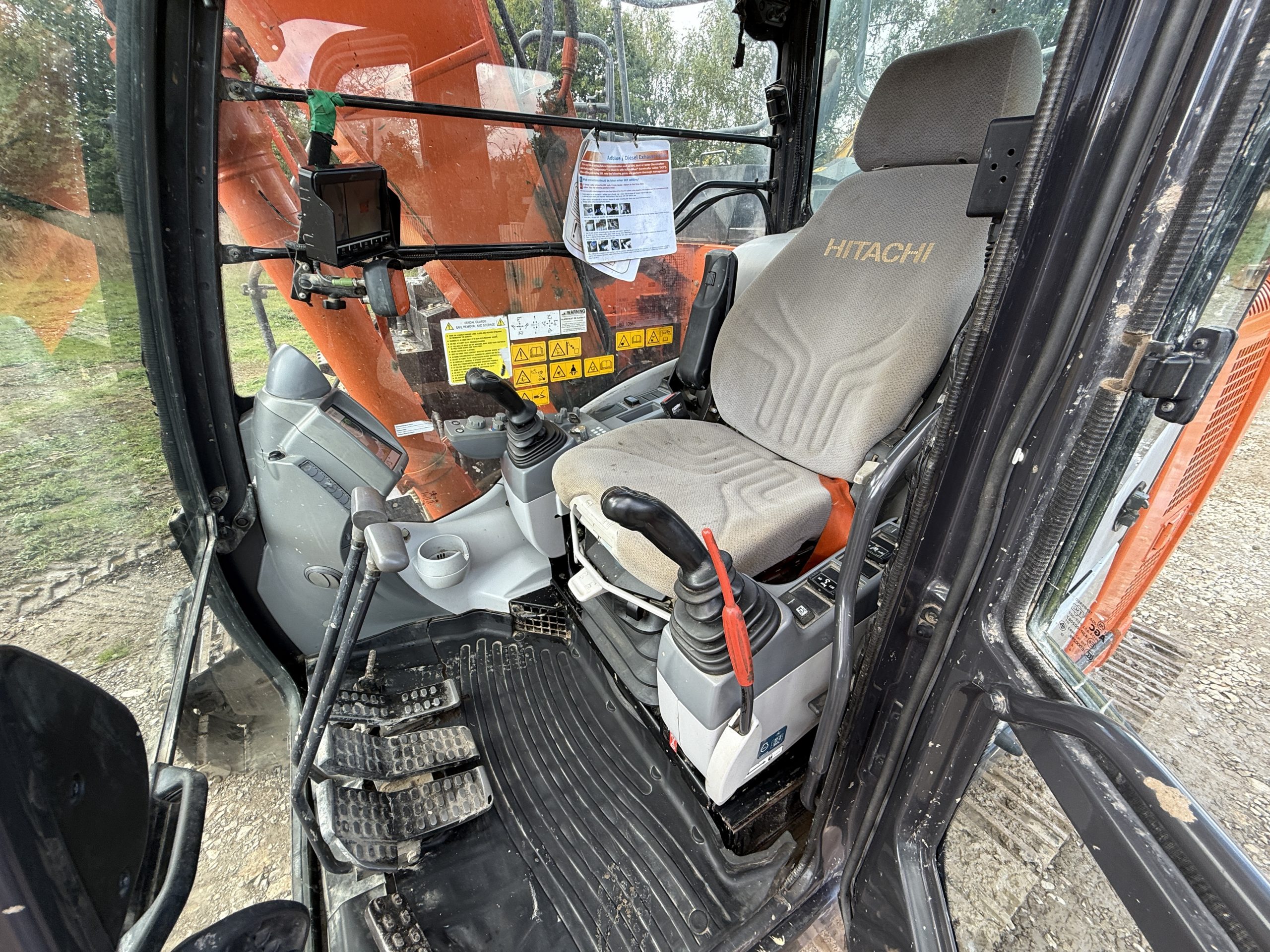 HITACHI ZX135US-6 - used plant for sale at J Hawes Ltd - view 8
