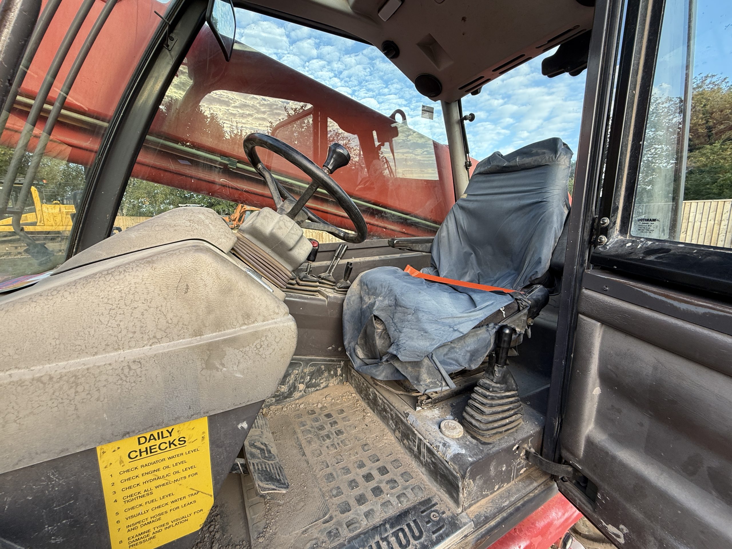 MANITOU MT1435 2006 - used plant for sale at J Hawes Ltd - view 10