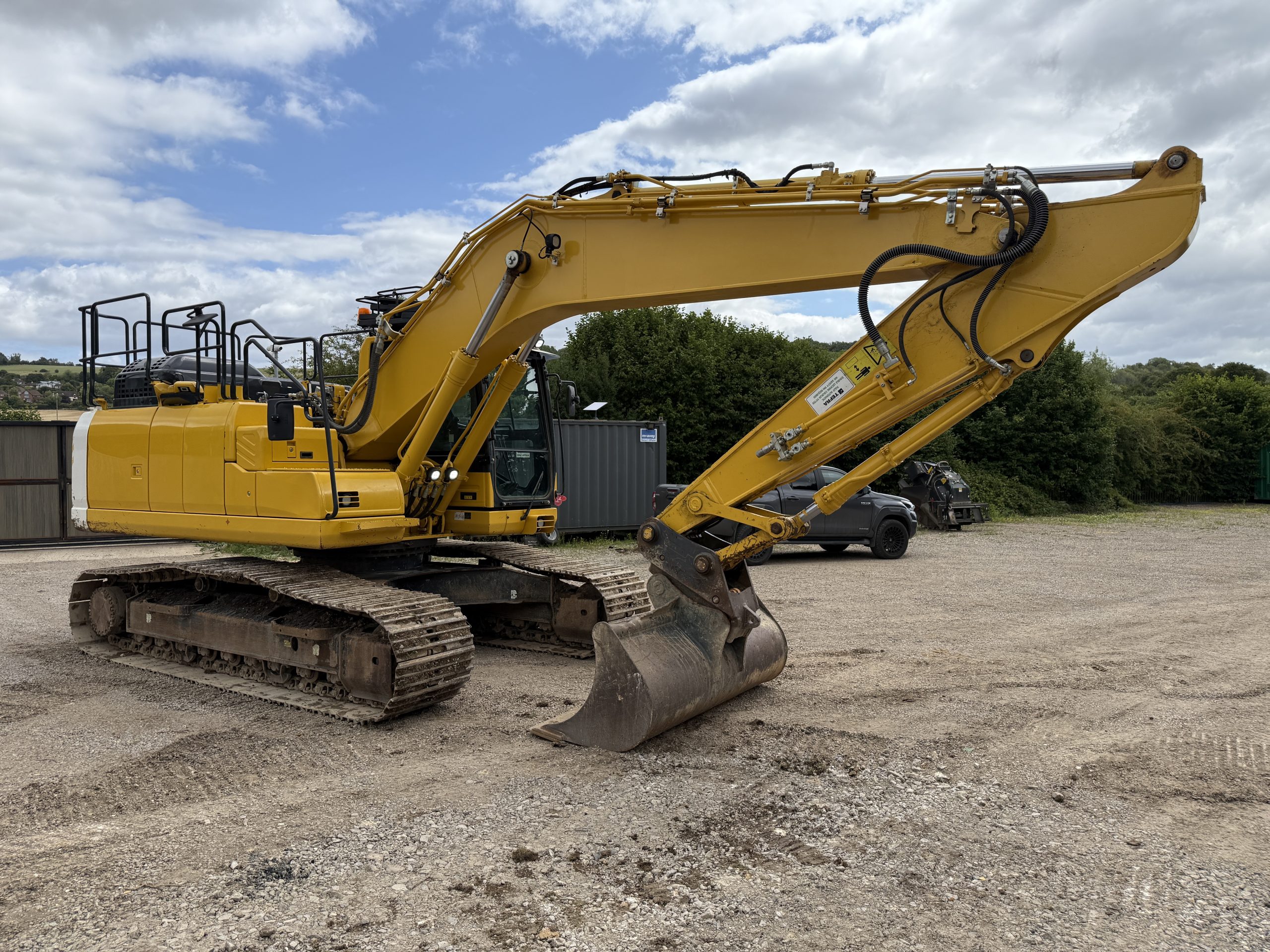 KOMATSU PC210LC-11EO 2023 - used plant for sale at J Hawes Ltd - view 4