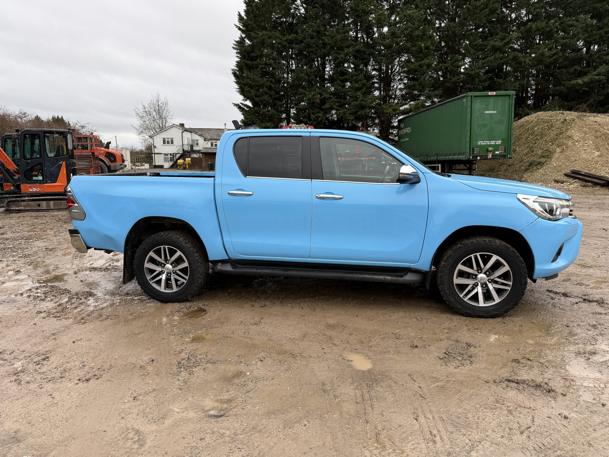 TOYOTA HILUX 2018 - used vehicles for sale at J Hawes Ltd - view 2