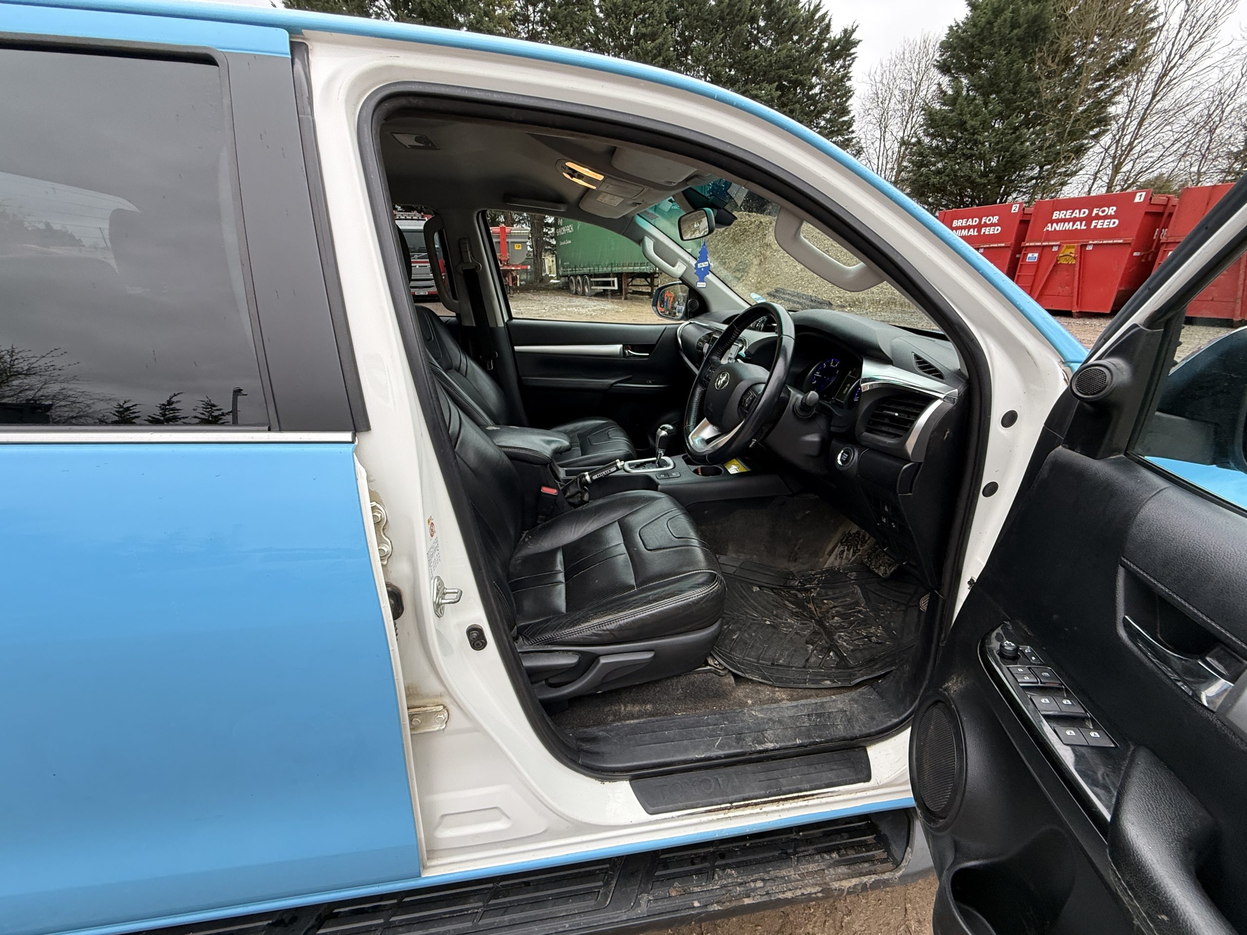 TOYOTA HILUX 2018 - used vehicles for sale at J Hawes Ltd - view 9