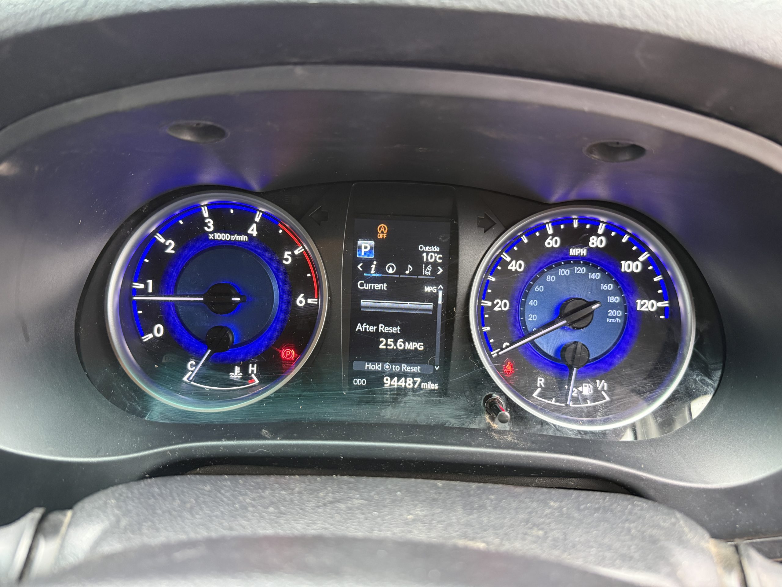TOYOTA HILUX 2018 - used vehicles for sale at J Hawes Ltd - view 11