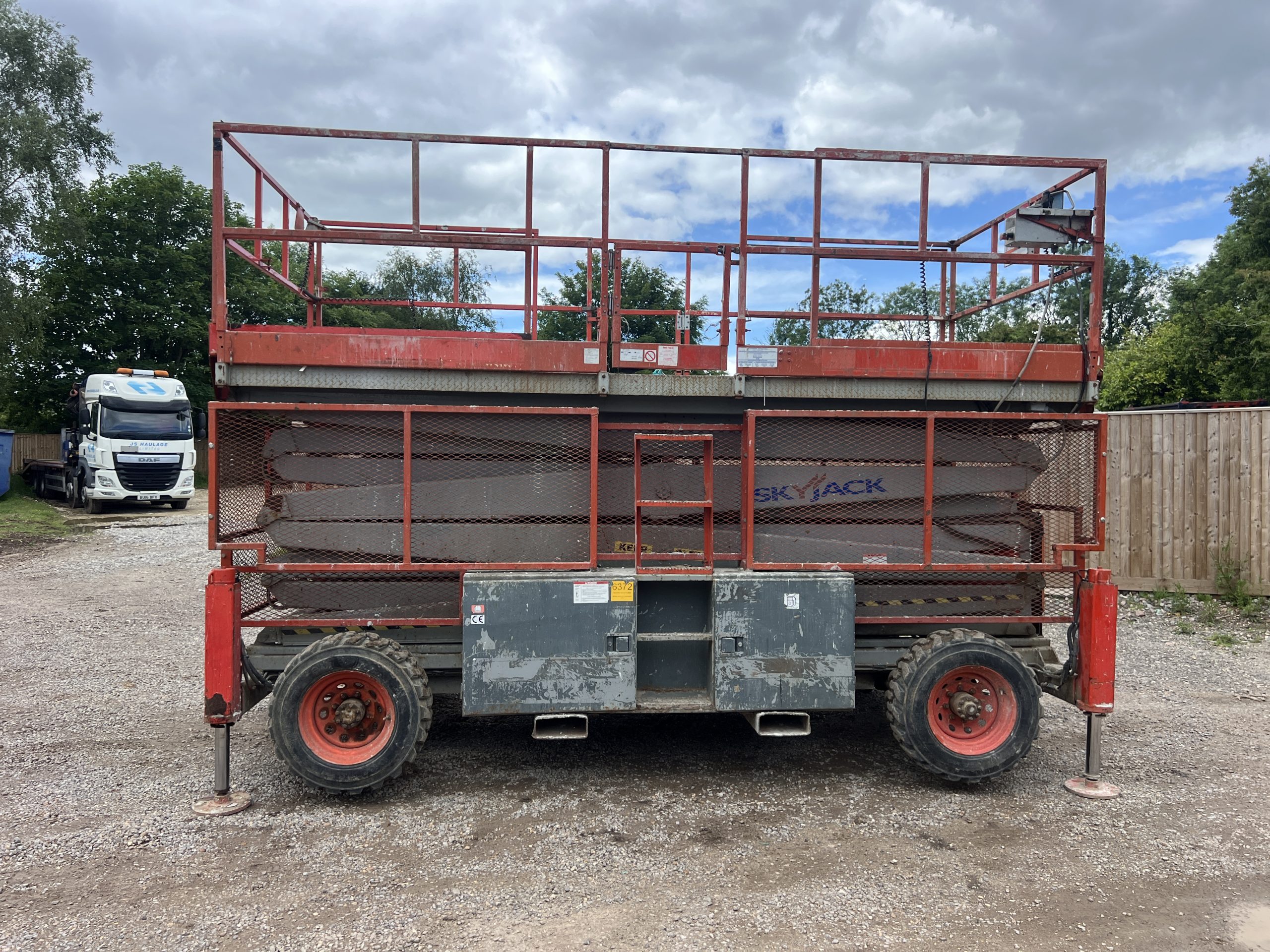 SKYJACK SJ9250 ROUGH TERRAIN SCISSOR 2008 - used plant for sale at J Hawes Ltd - view 5
