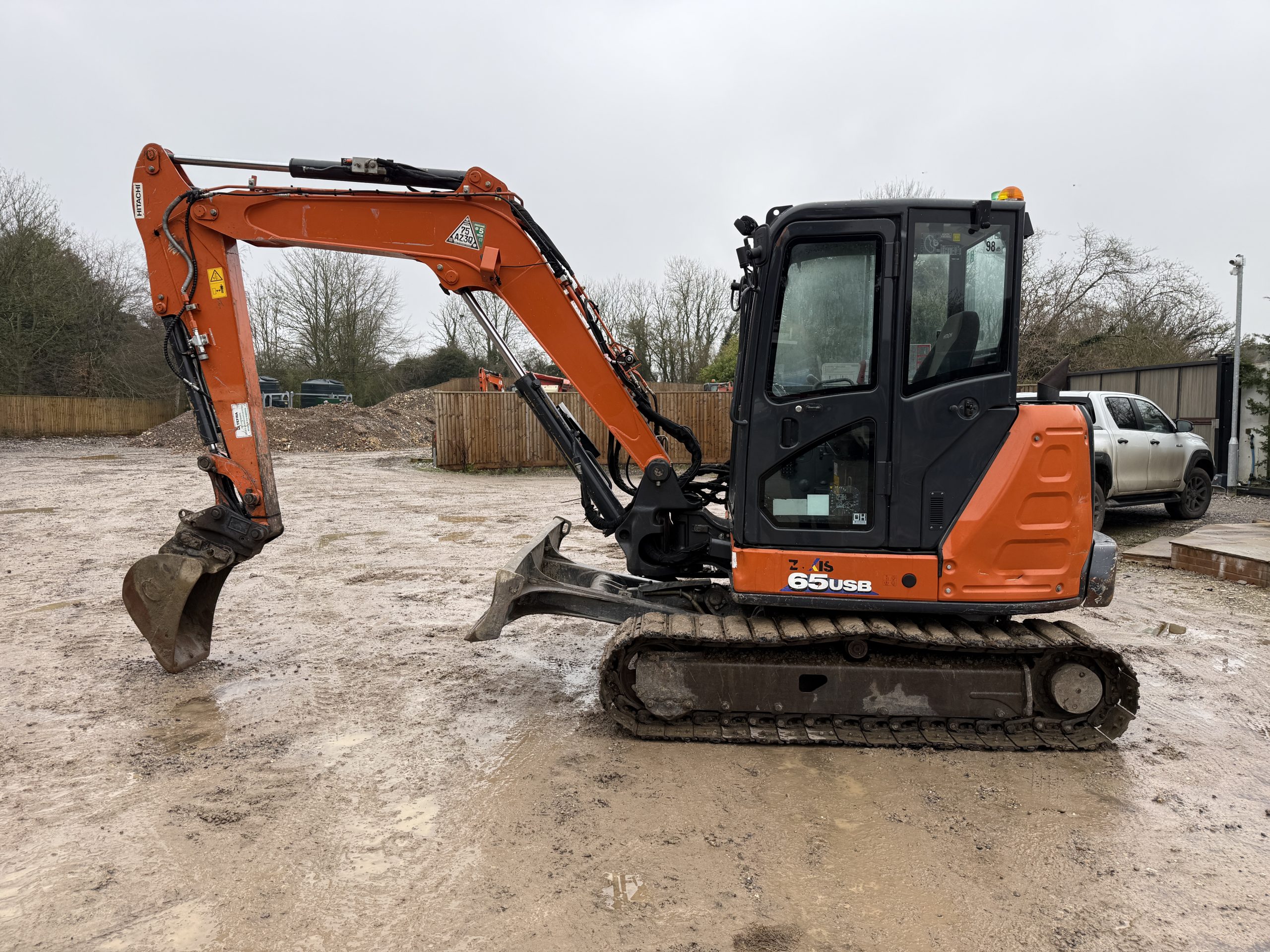 HITACHI ZX65USB-6 2020 - used plant for sale at J Hawes Ltd - view 6