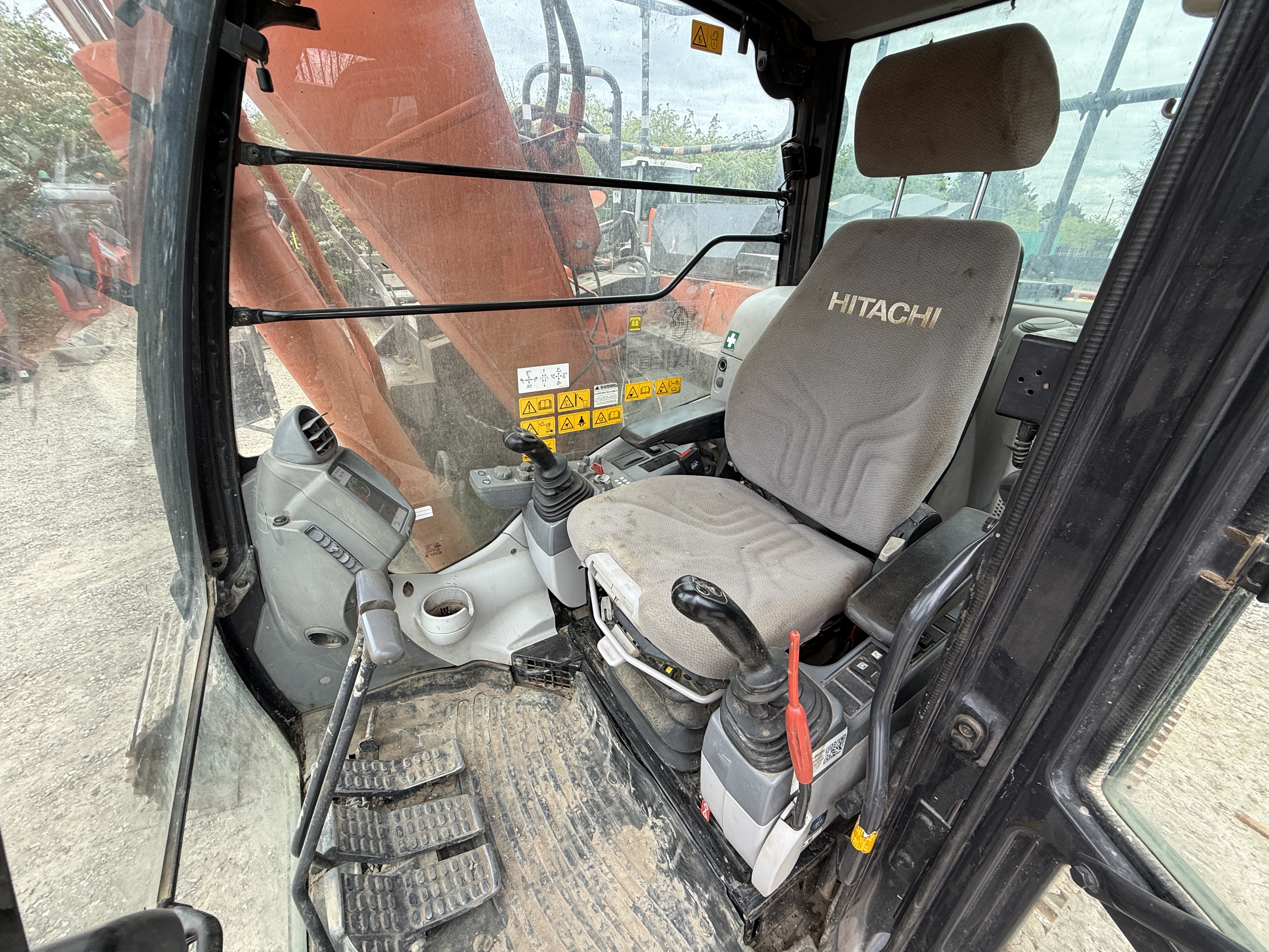 HITACHI ZX135US-6 2017 - used plant for sale at J Hawes Ltd - view 8