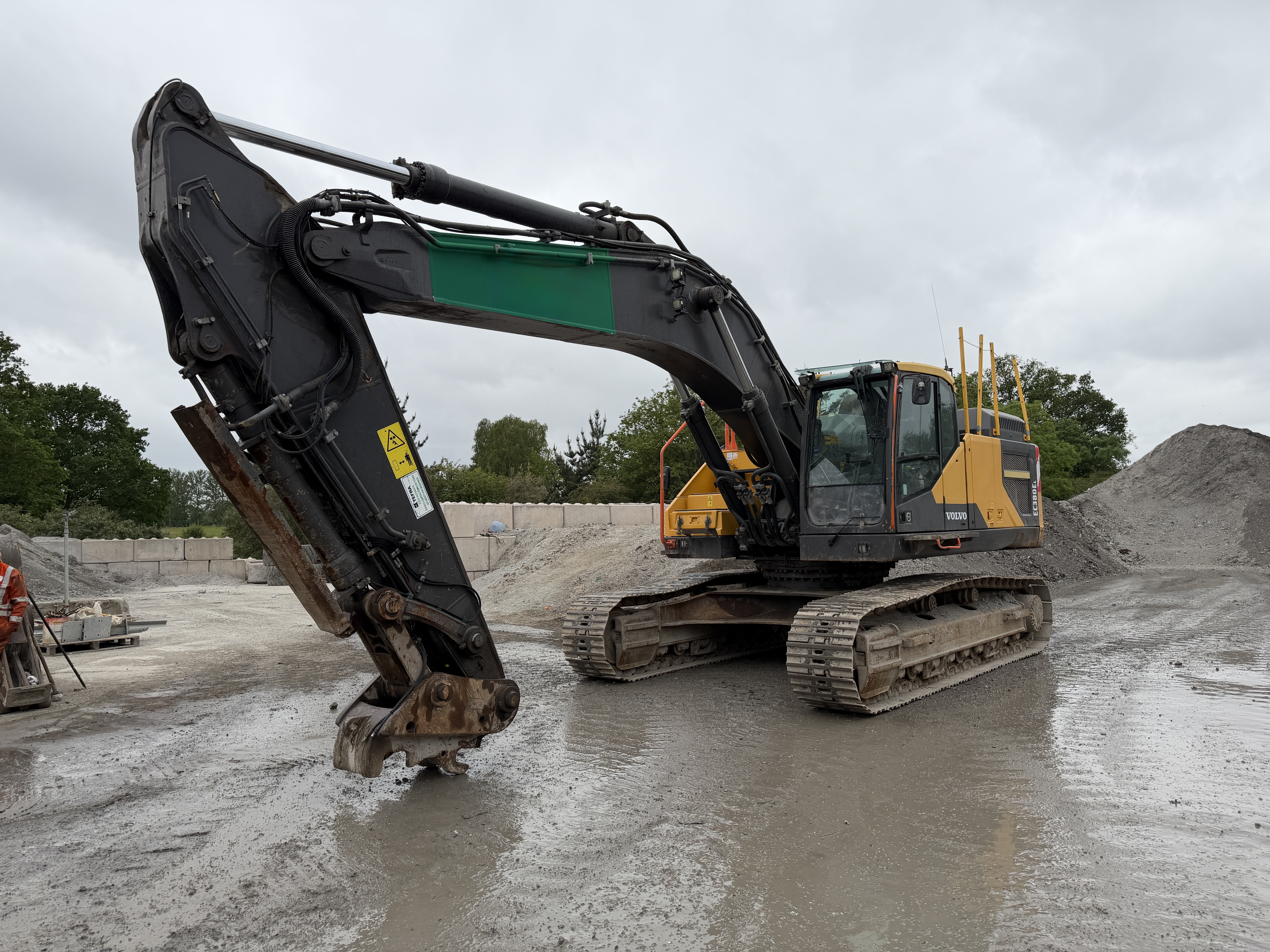 VOLVO EC380E 2019 - used plant for sale at J Hawes Ltd - view 4