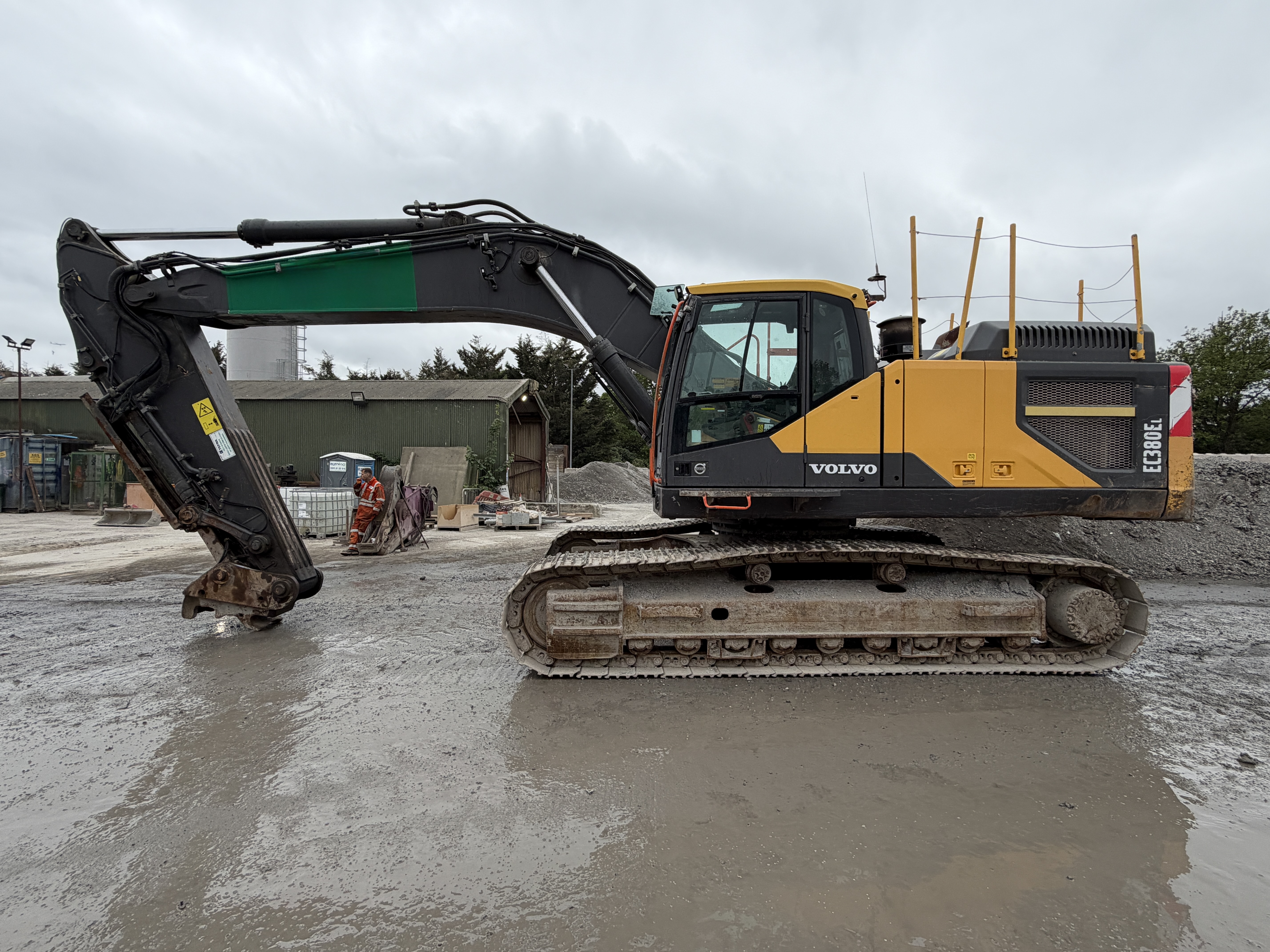 VOLVO EC380E 2019 - used plant for sale at J Hawes Ltd - view 2