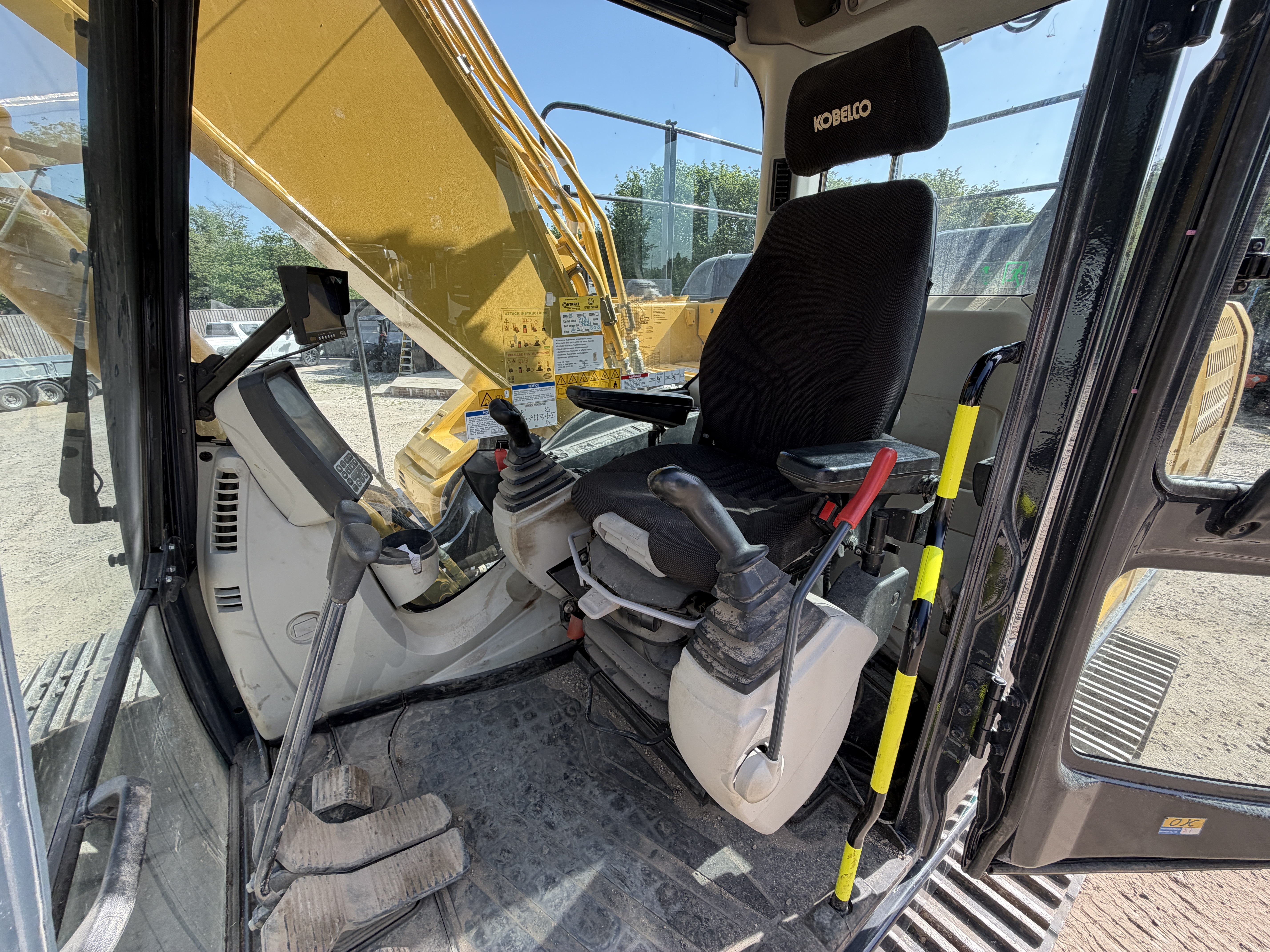 KOBELCO SK210LC-10E 2021 - used plant for sale at J Hawes Ltd - view 12