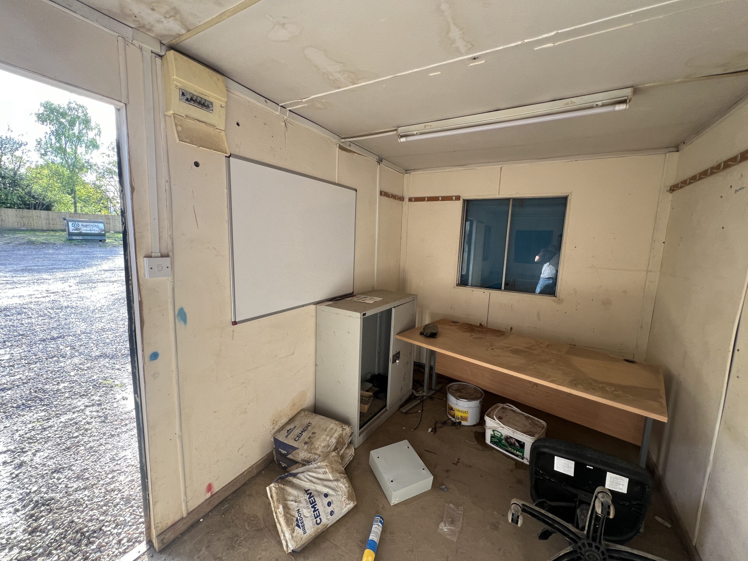 21x8 SITE OFFICE CONTAINER - used attachments & accessories for sale at J Hawes Ltd - view 8
