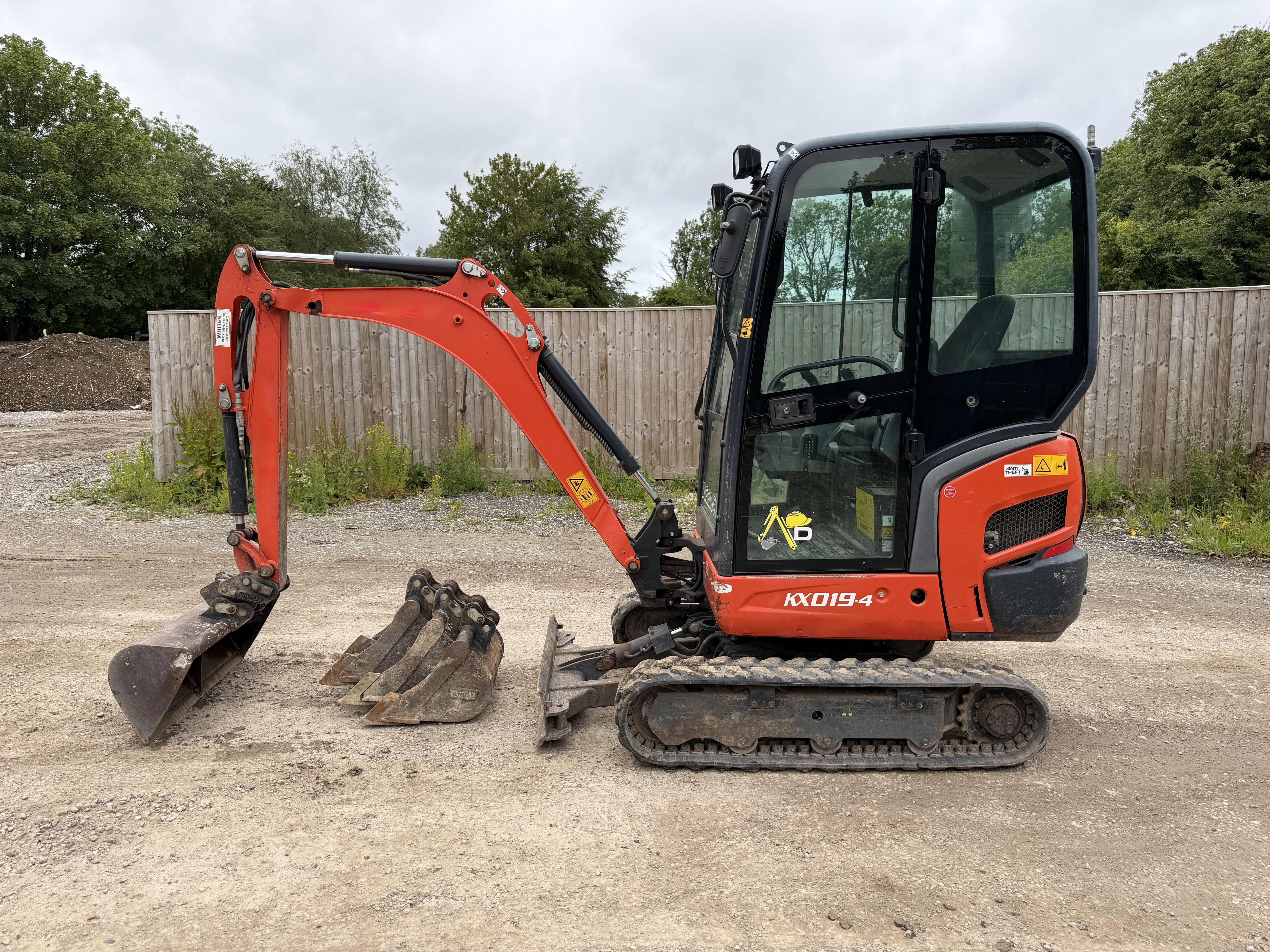 KUBOTA KX019 FULL CAB 2017 - used plant for sale at J Hawes Ltd - view 4