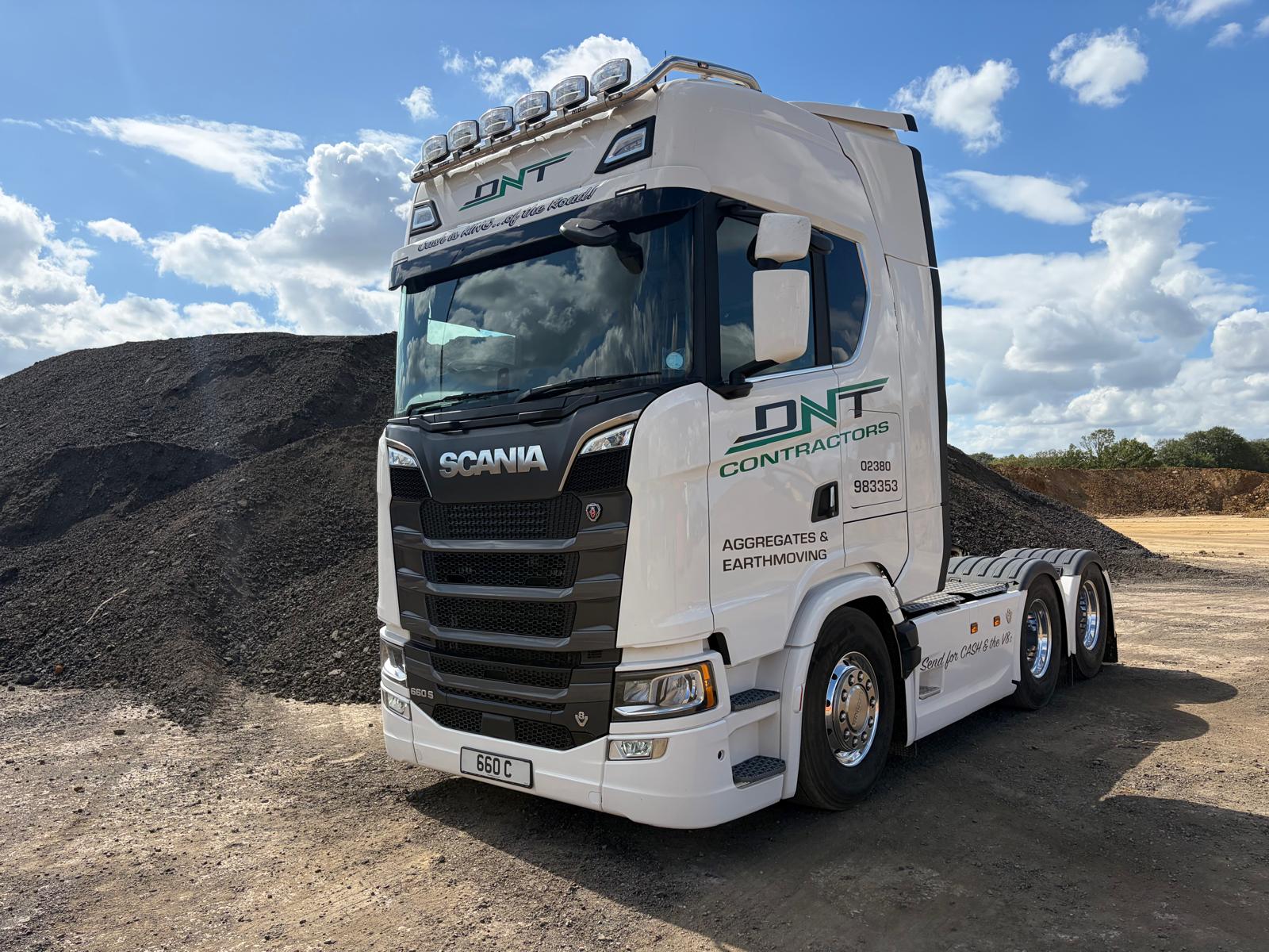 SCANIA S660 V8 2025 - used trucks for sale at J Hawes Ltd - view 4