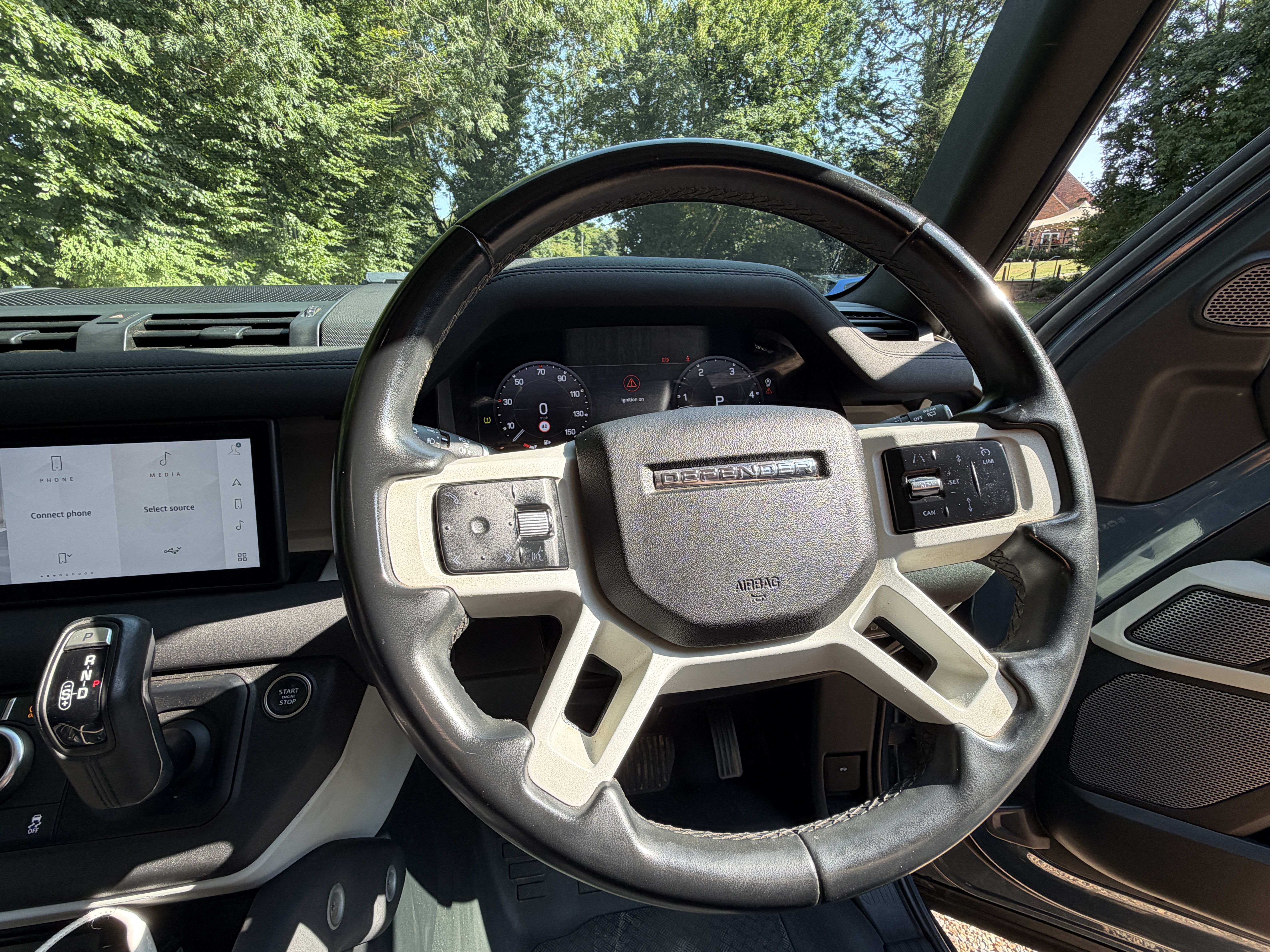 LAND ROVER DEFENDER SE D MHEV AUTO 2022 (72 REG) - used vehicles for sale at J Hawes Ltd - view 11