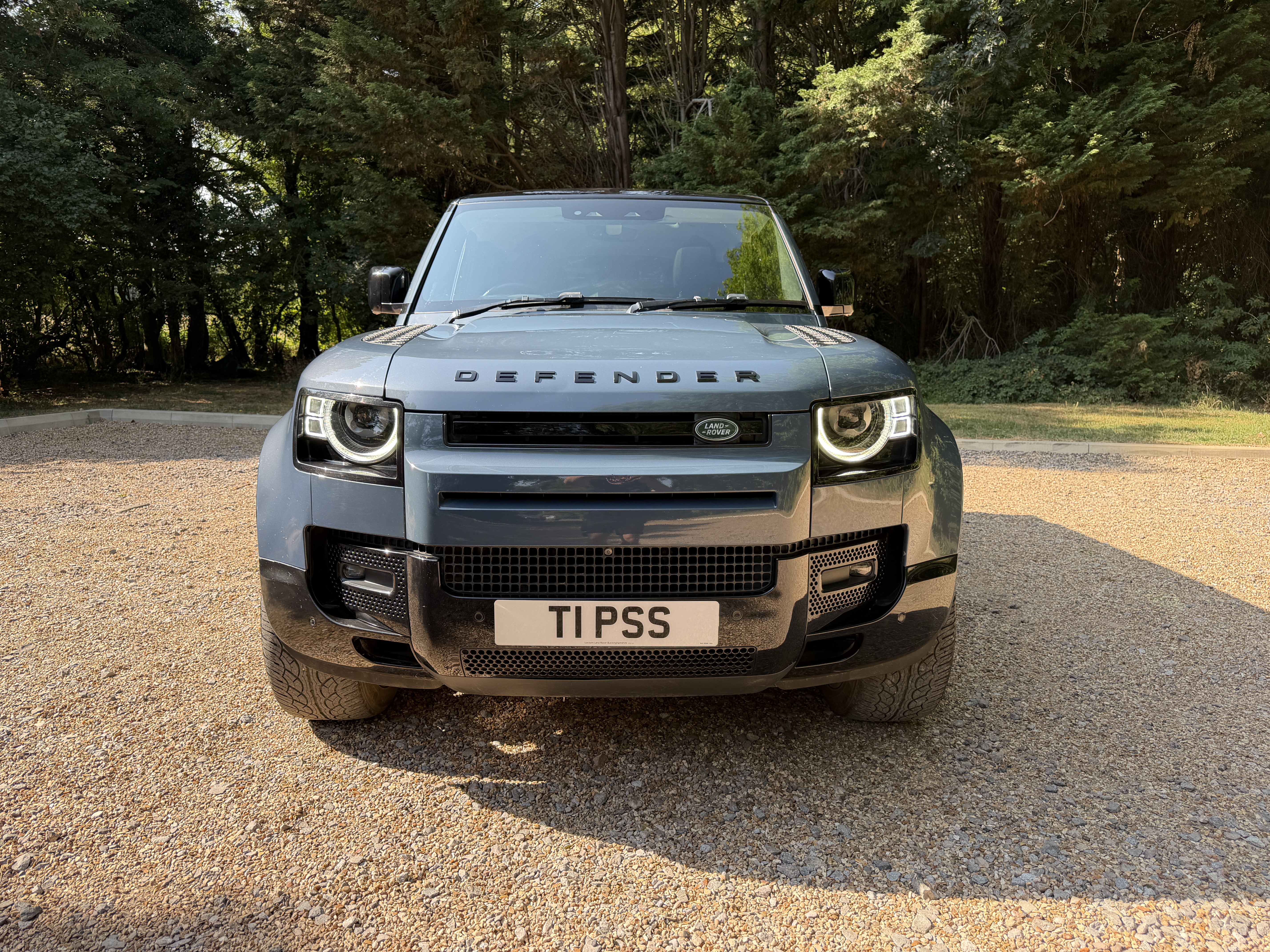 LAND ROVER DEFENDER SE D MHEV AUTO 2022 (72 REG) - used vehicles for sale at J Hawes Ltd - view 7