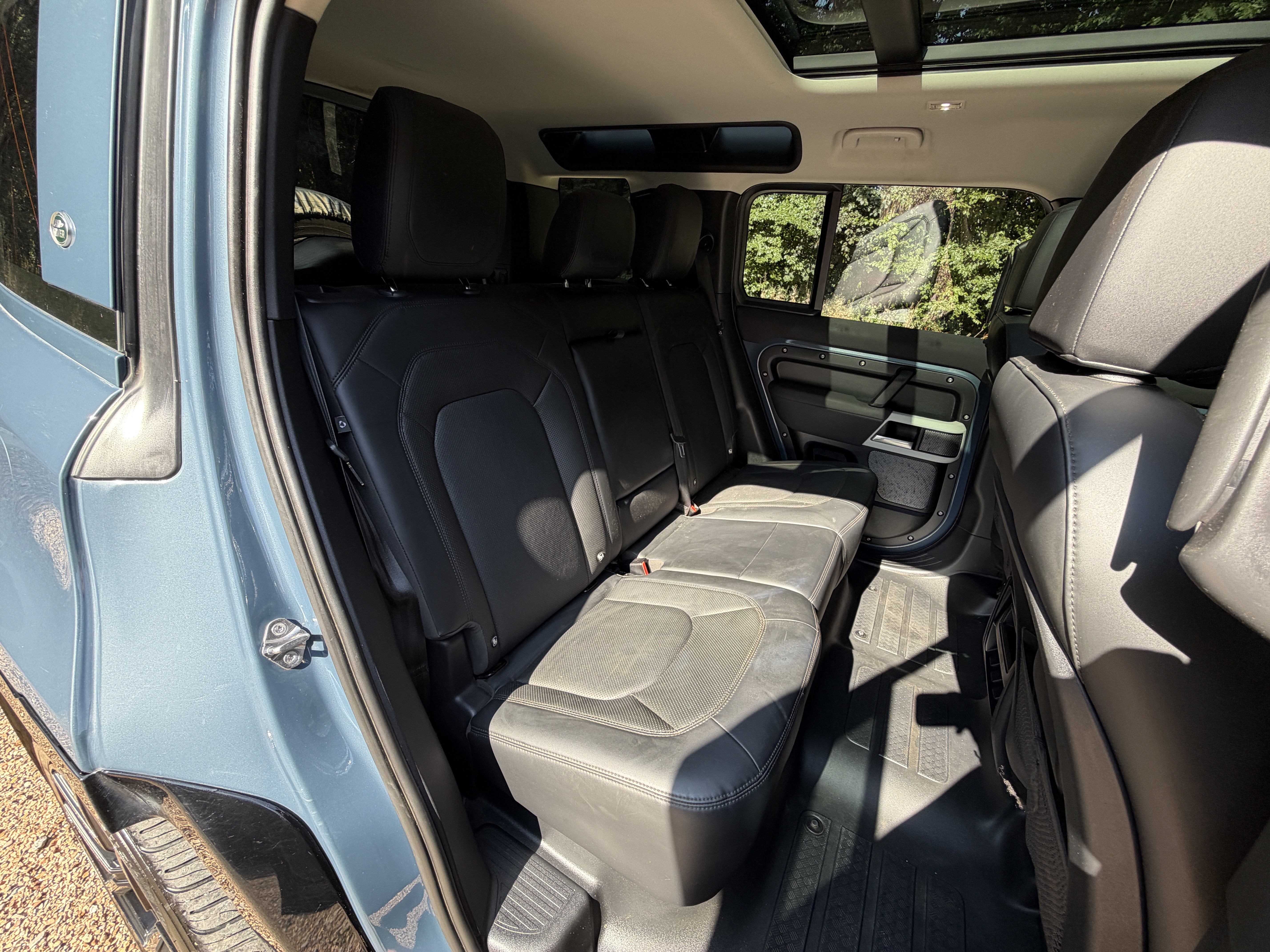 LAND ROVER DEFENDER SE D MHEV AUTO 2022 (72 REG) - used vehicles for sale at J Hawes Ltd - view 12